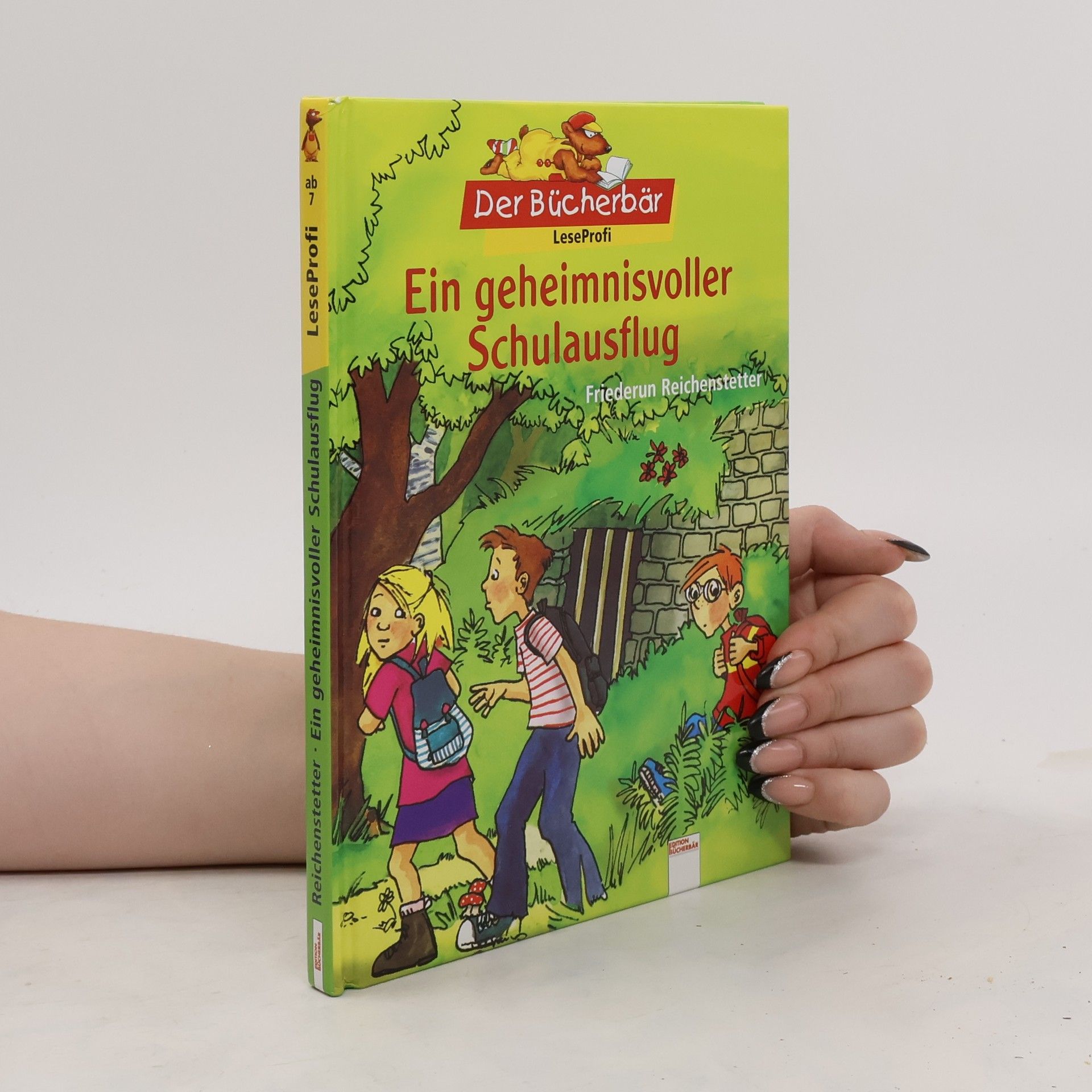 Friederun Reichenstetter Ein geheimnisvoller Schulausflug. Mit Bücherbärfigur am Lesebändchen
