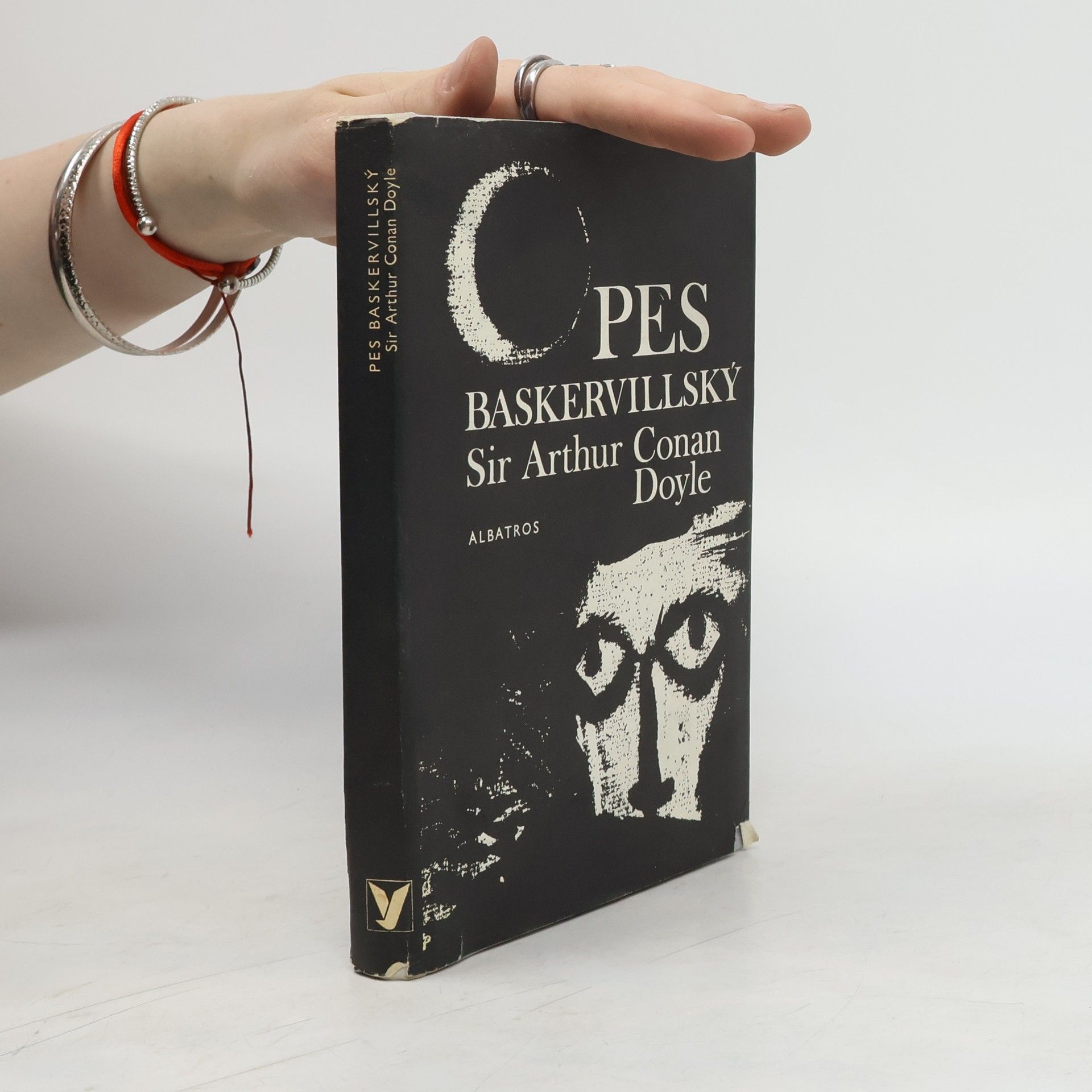 Arthur Conan Doyle Pes Baskervillský
