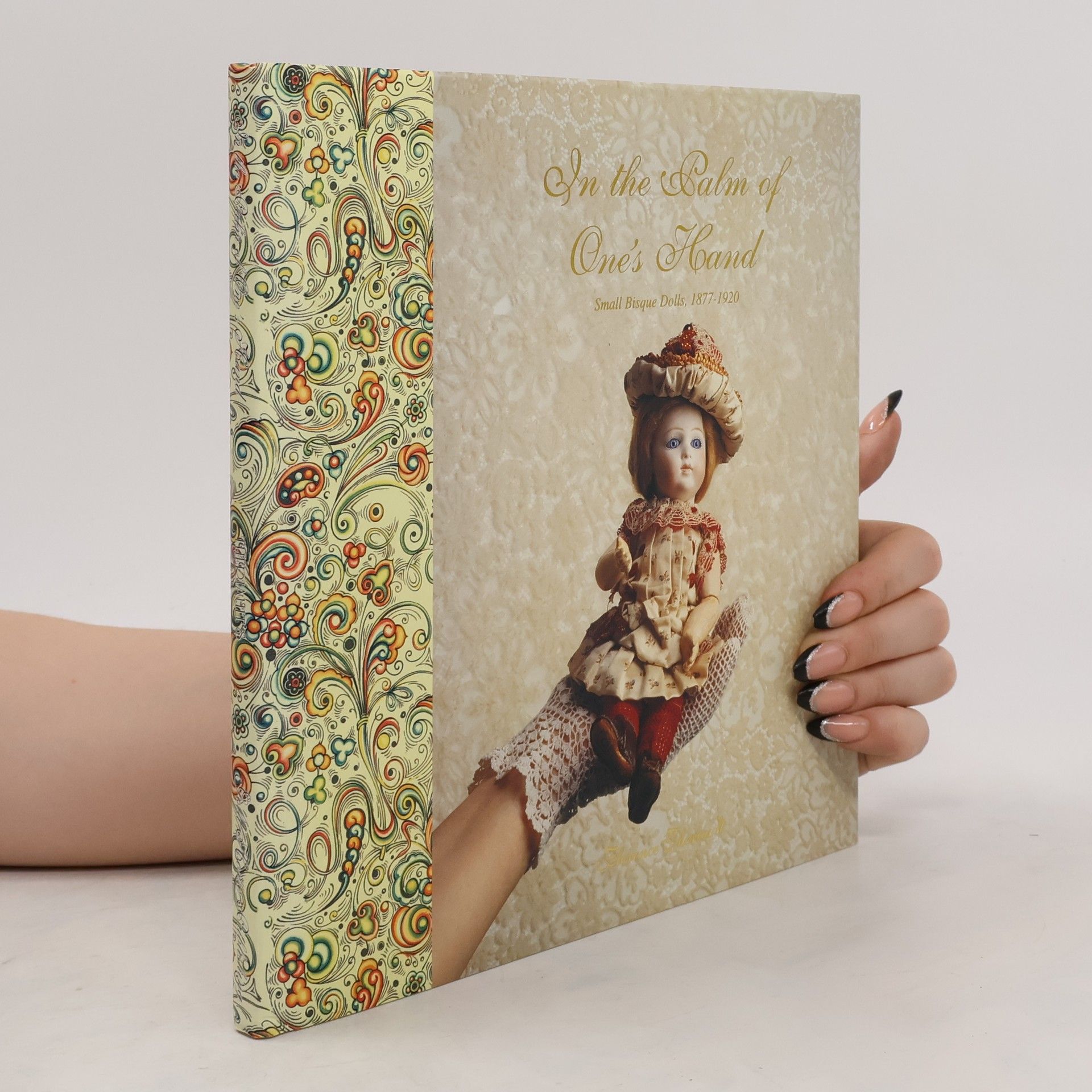 Florence Theriault In the Palm of One's Hand