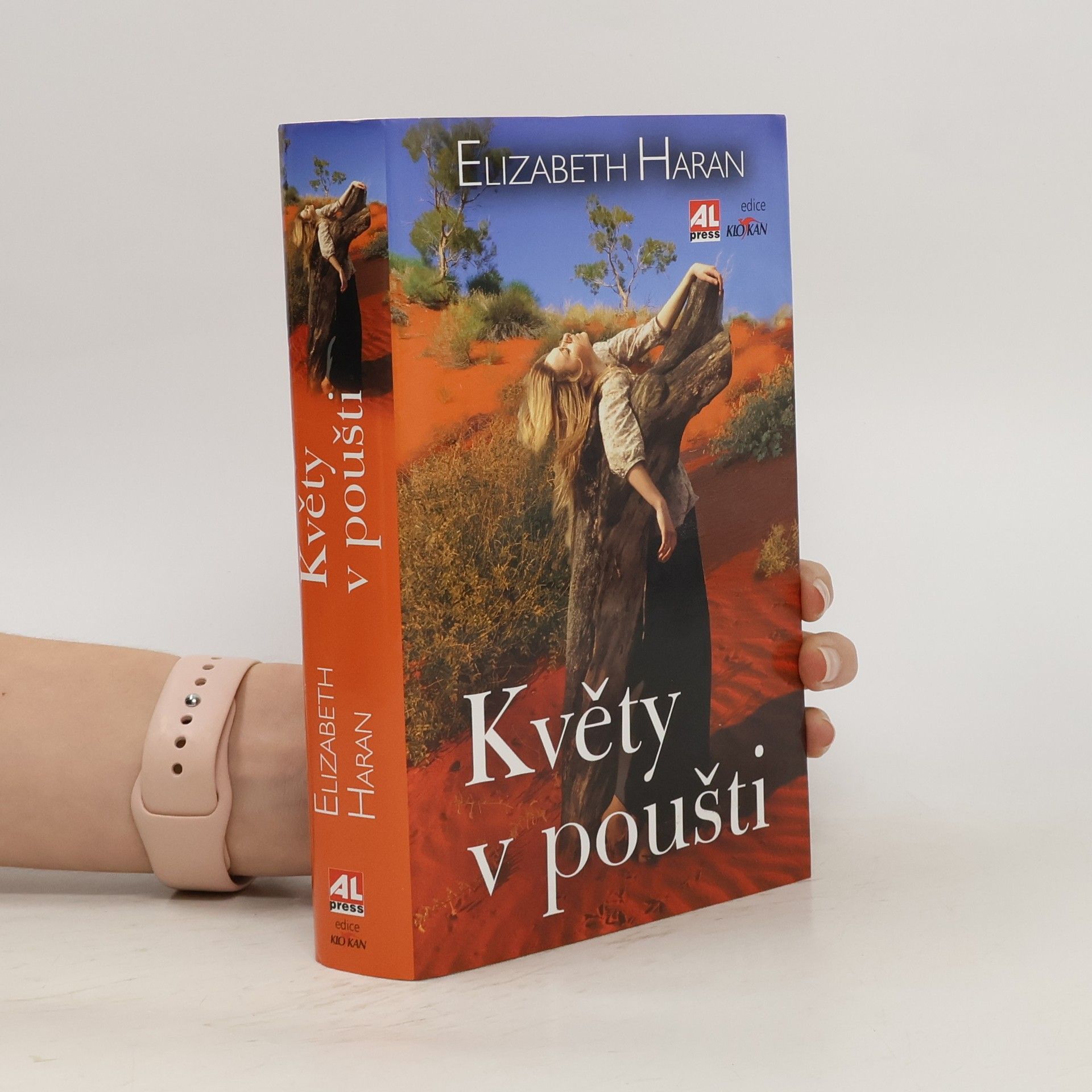 Elizabeth Haran Květy v poušti