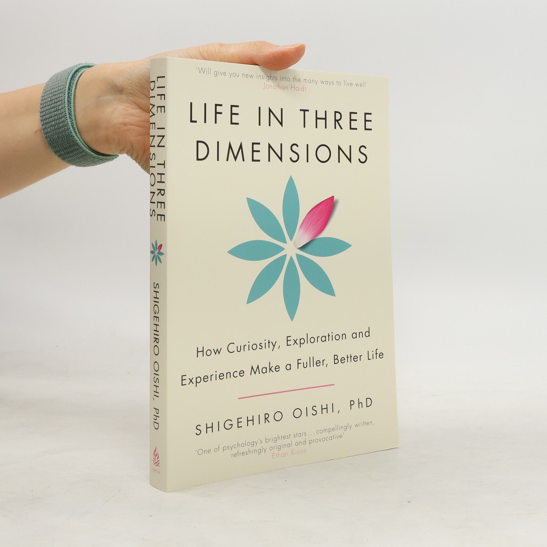 Shigehiro Oishi Life in Three Dimensions