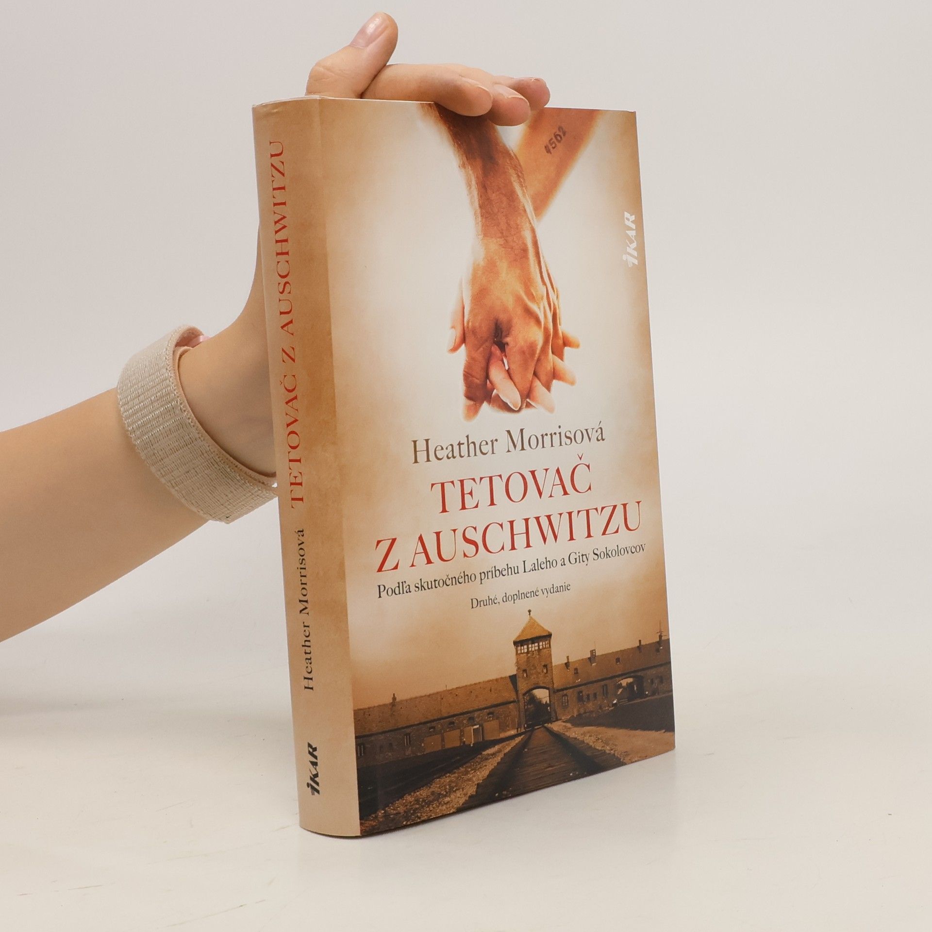 Heather Morris Tetovač z Auschwitzu