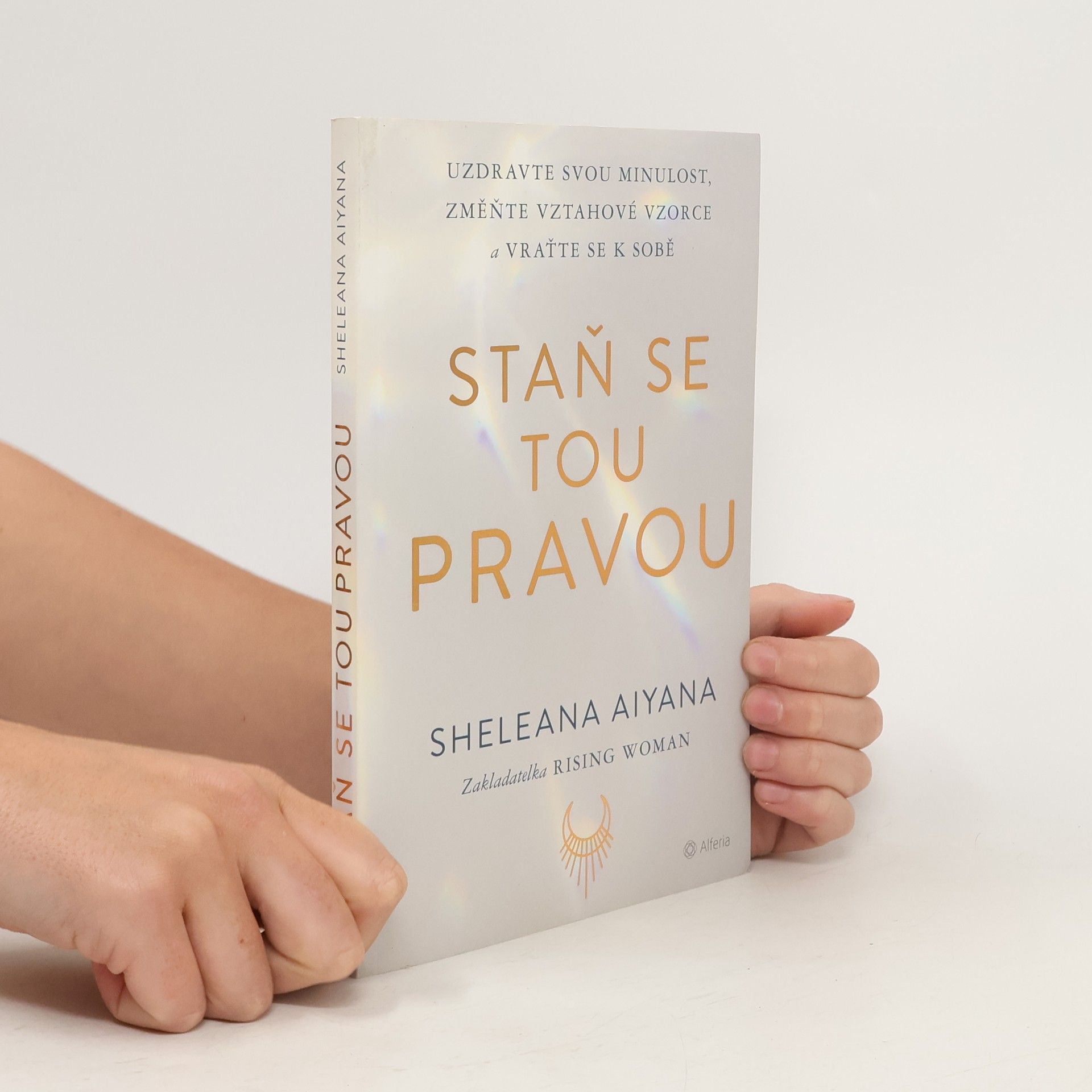 Sheleana Aiyana Staň se tou pravou