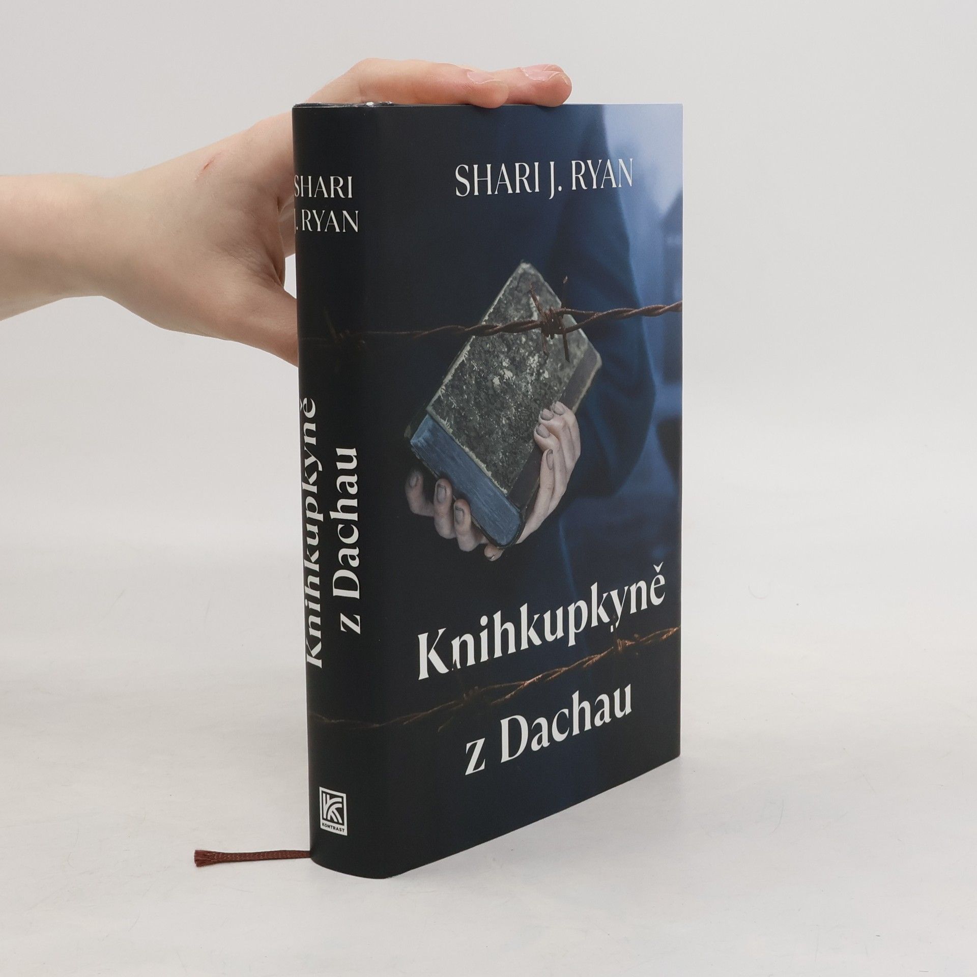 Shari J. Ryan Knihkupkyně z Dachau