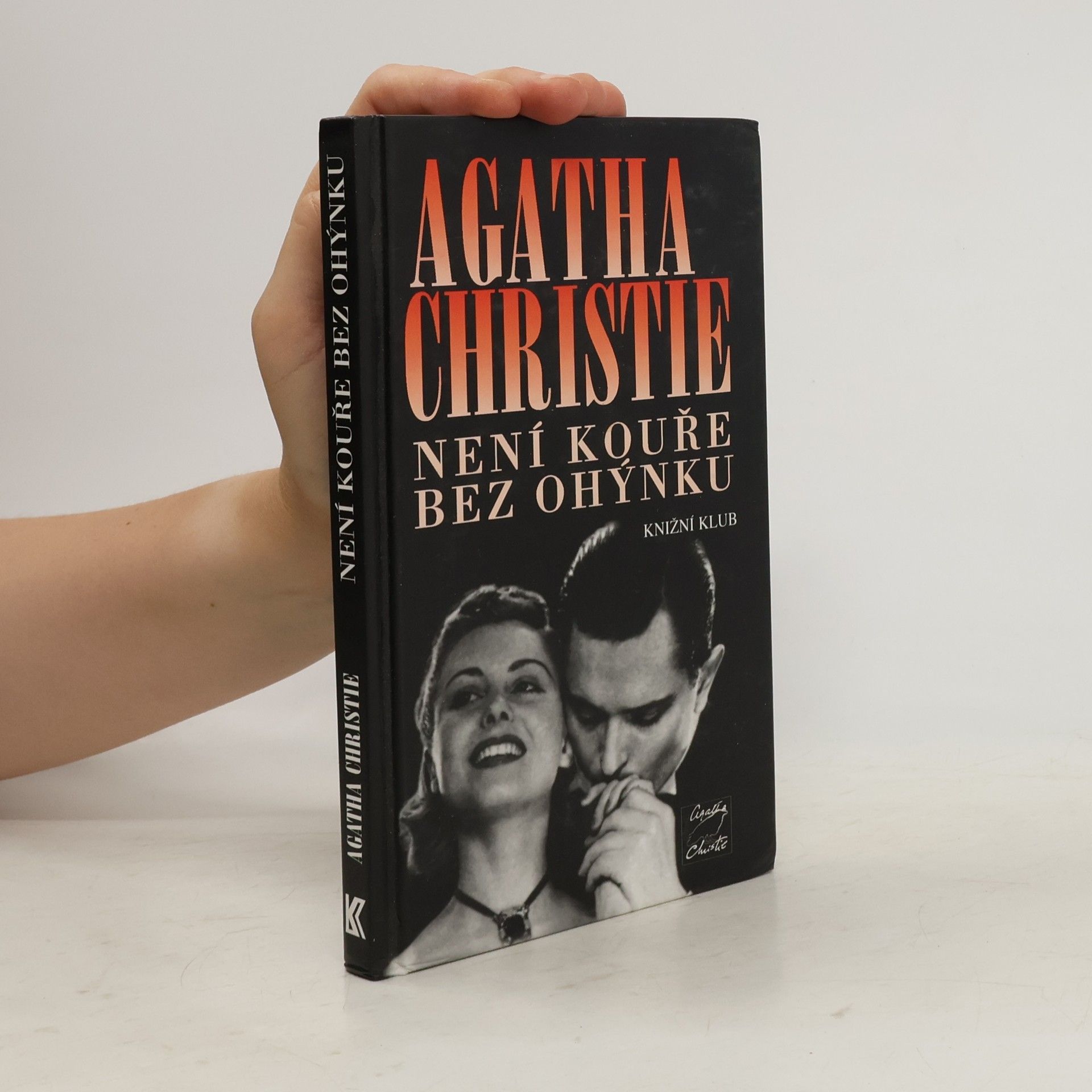 Agatha Christie Není kouře bez ohýnku