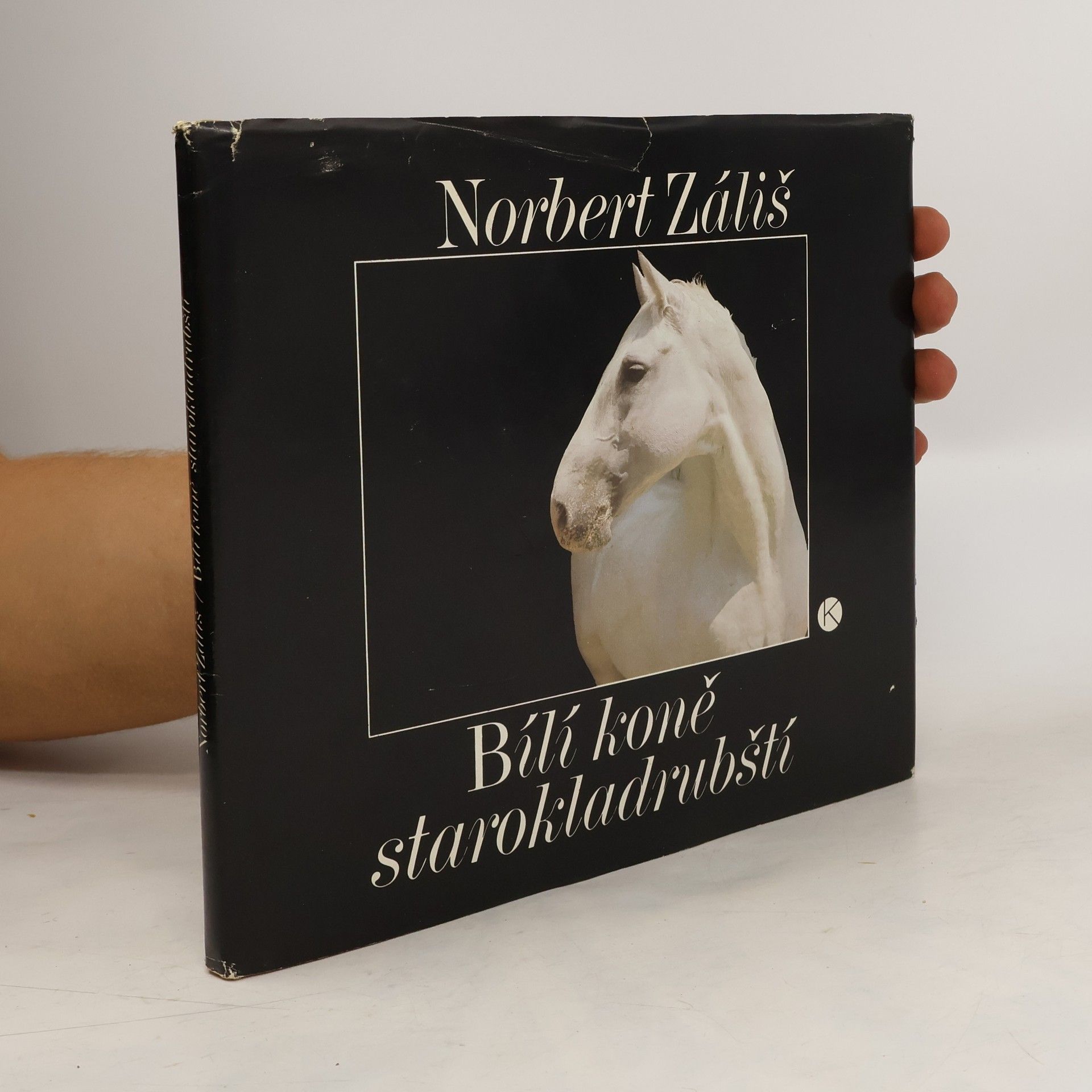 Norbert Záliš Bílí koně starokladrubští