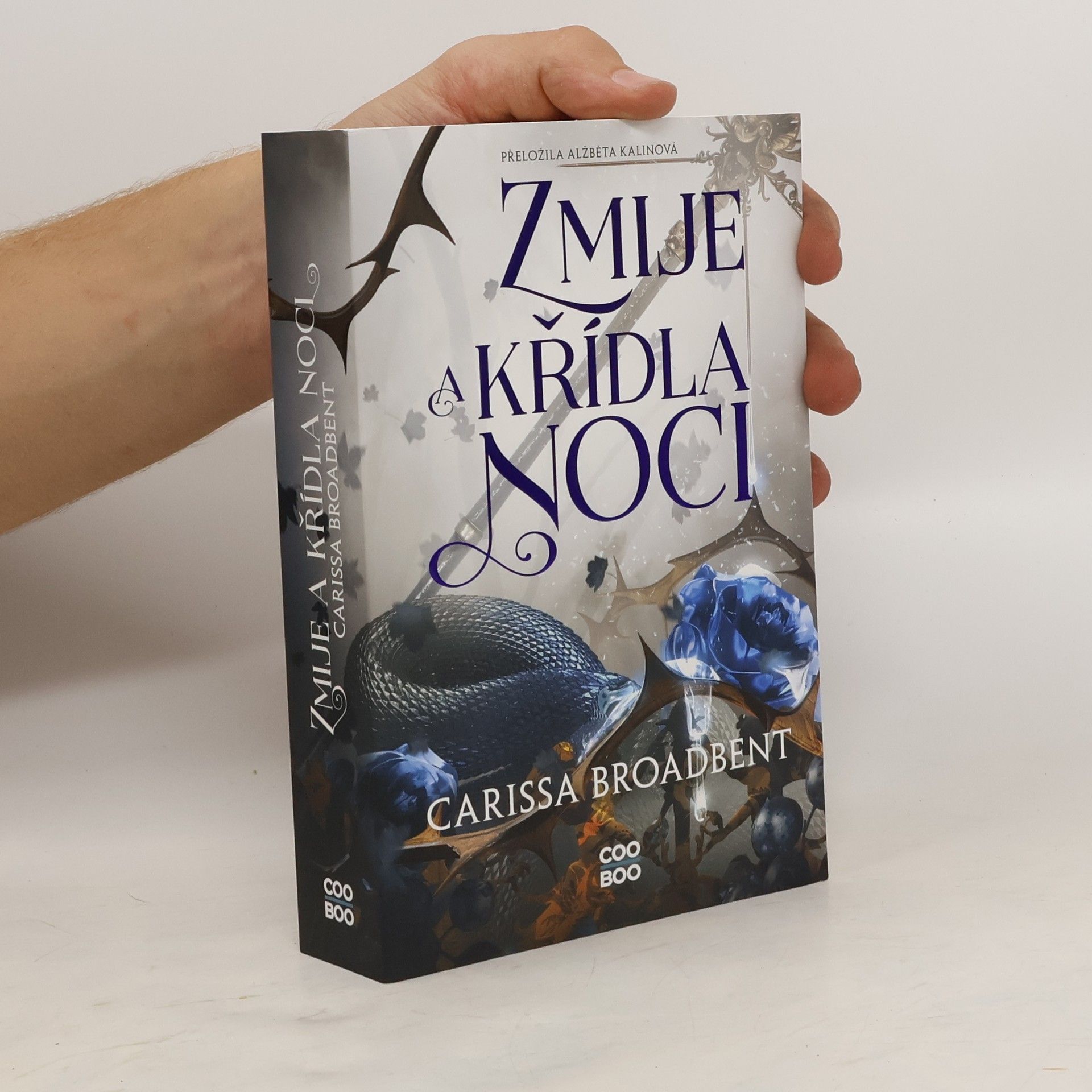 Carissa Broadbent Zmije a křídla noci
