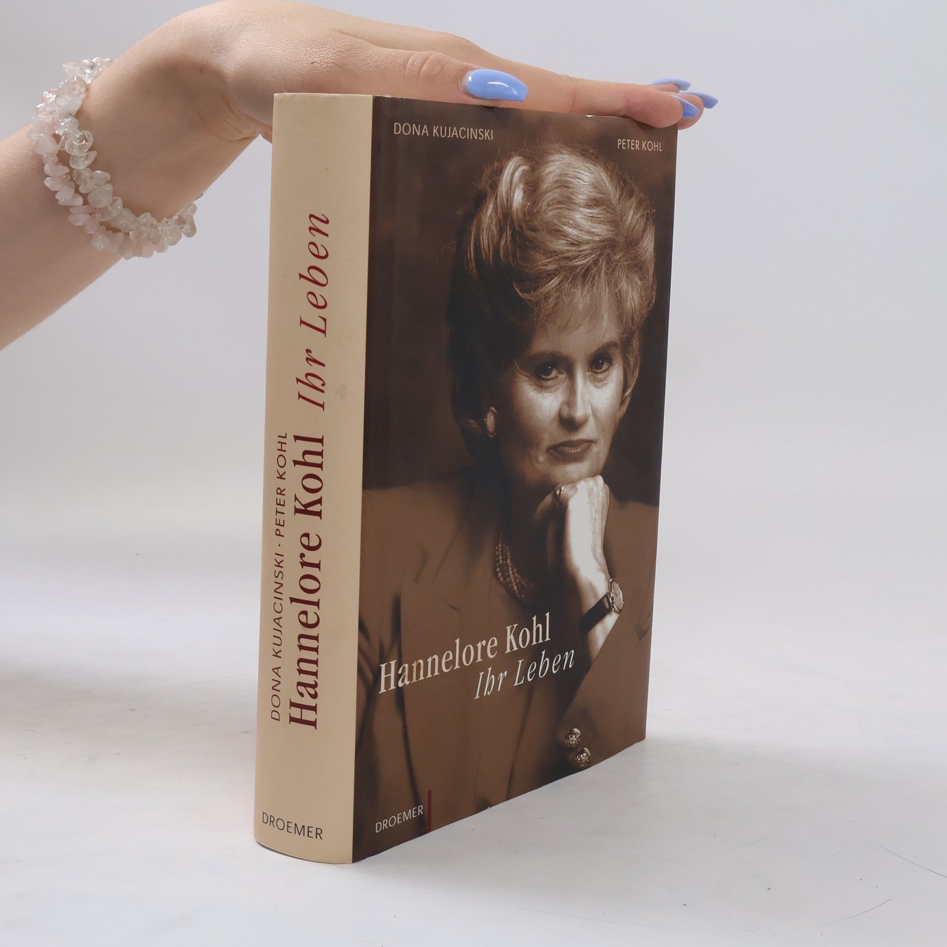Dona Kujacinski Hannelore Kohl