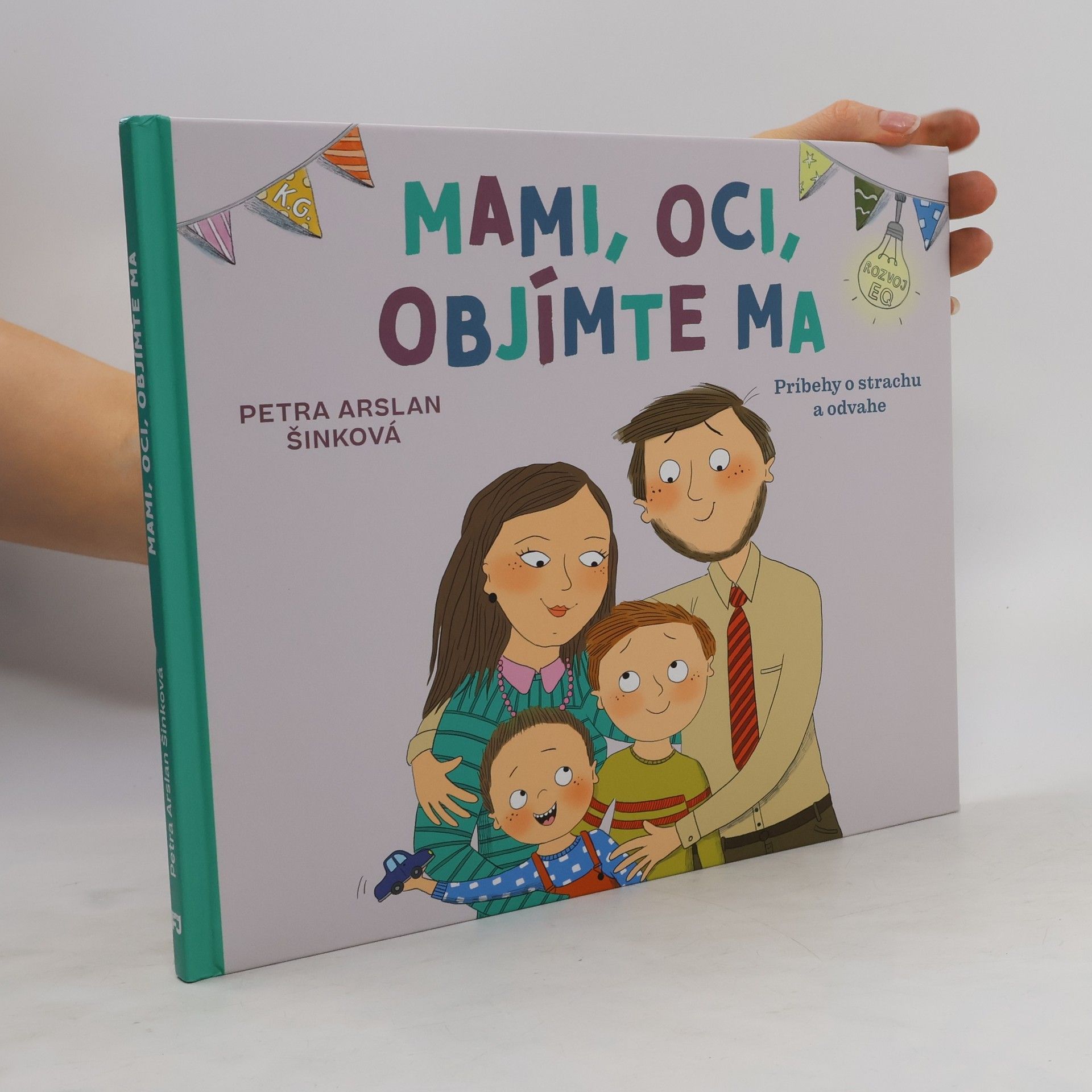 Petra Arslan Šinková Mami, oci, objímte ma