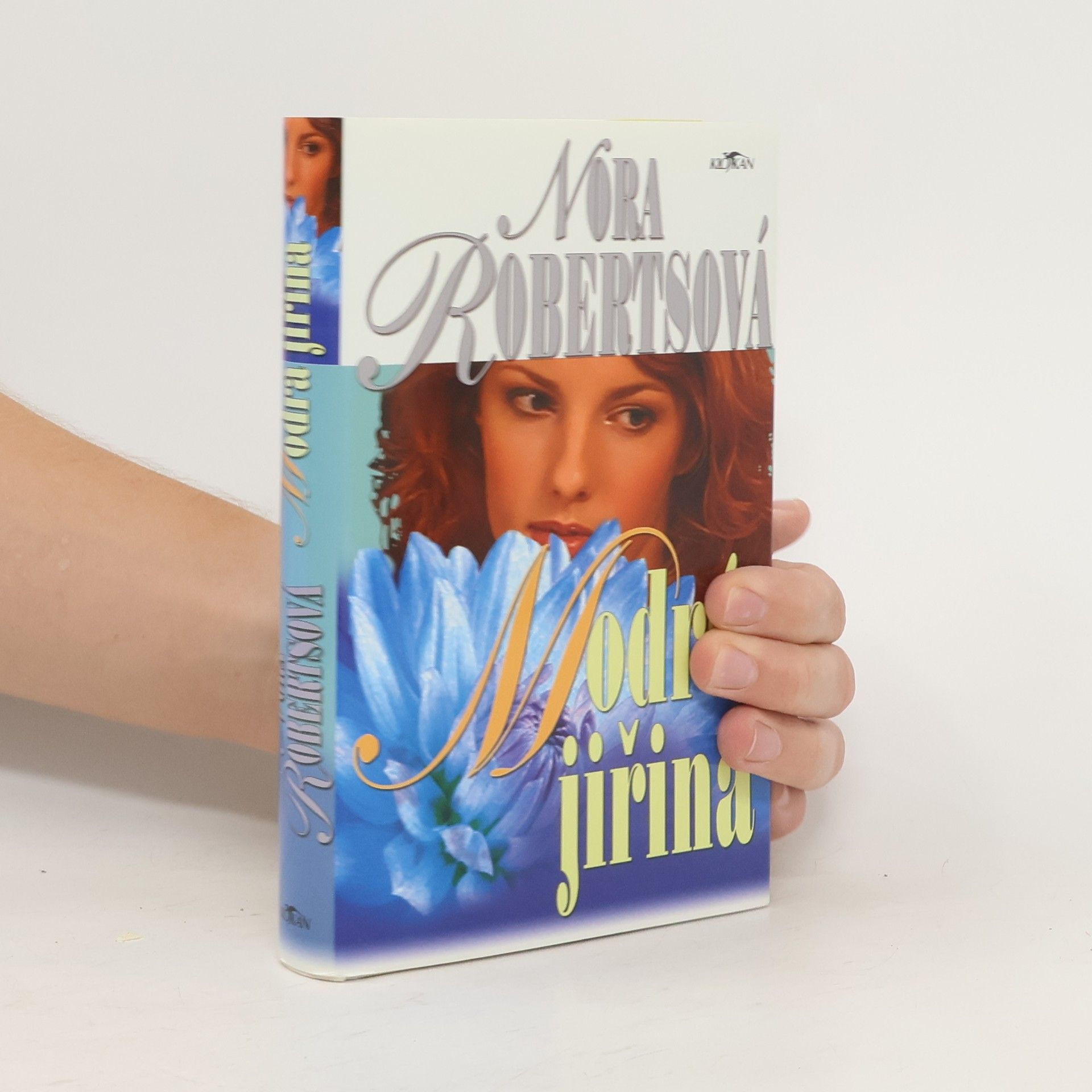 Nora Roberts Modrá jiřina