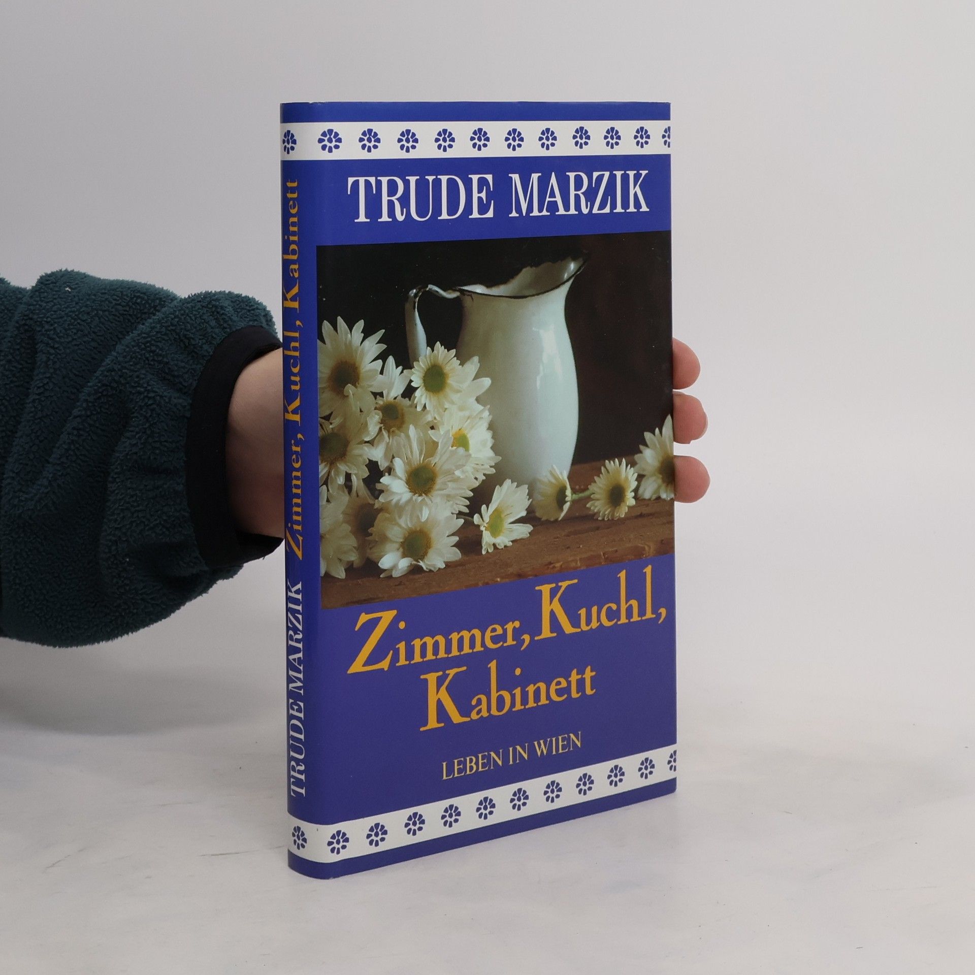 Trude Marzik Zimmer, Kuchl, Kabinett