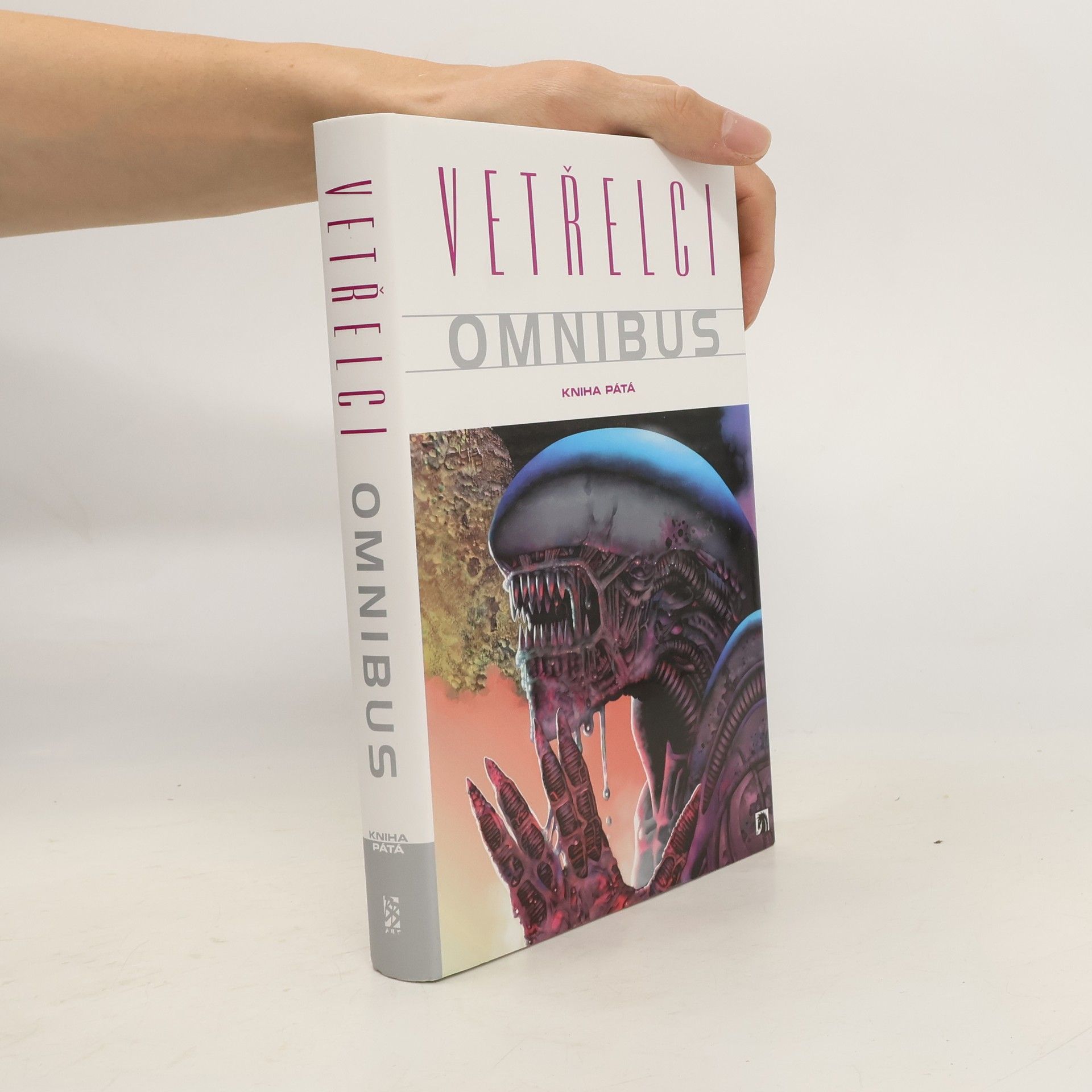 Collectif d'auteurs Vetřelci omnibus. Kniha pátá