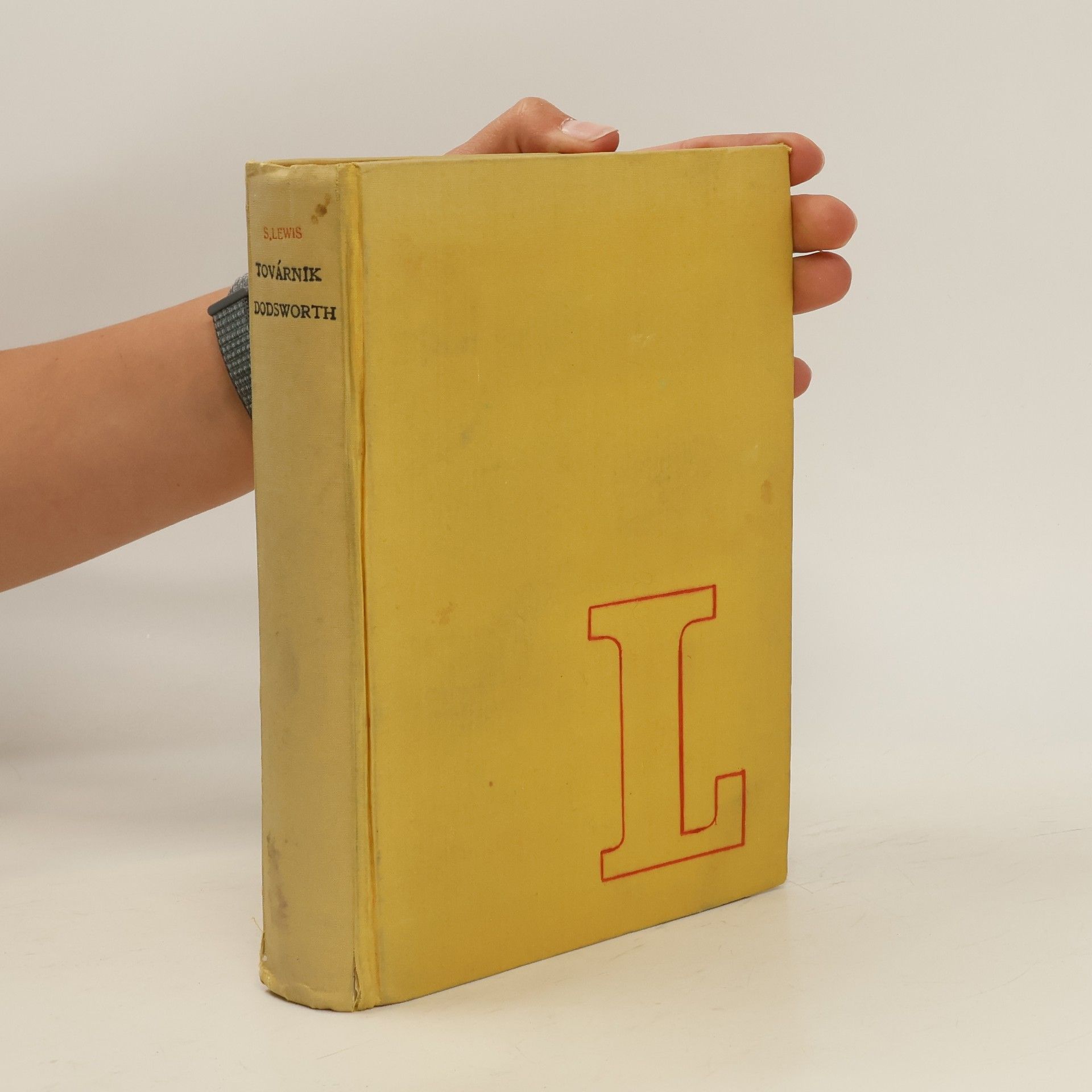 Sinclair Lewis Továrník Dodsworth