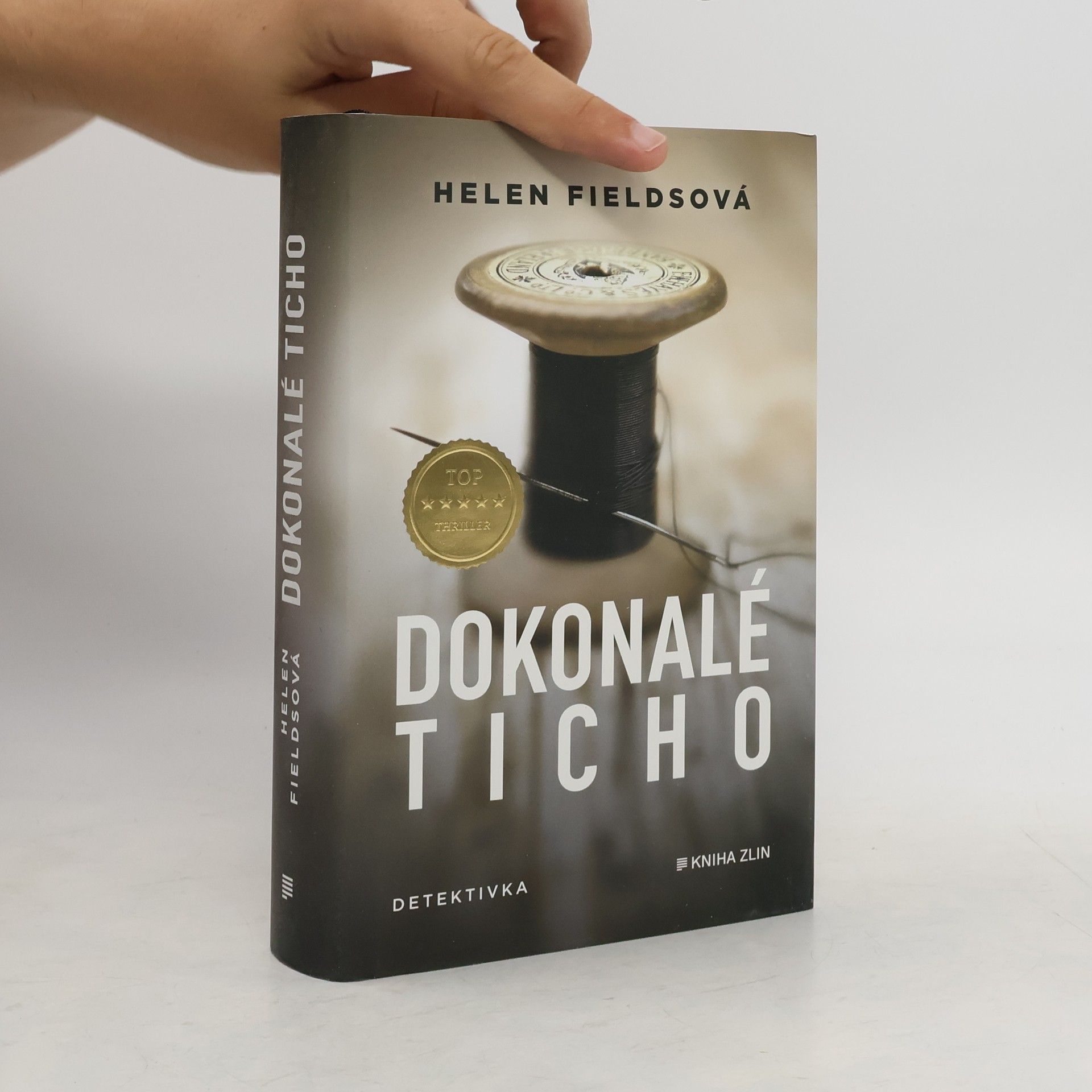 Helen Fields Dokonalé ticho