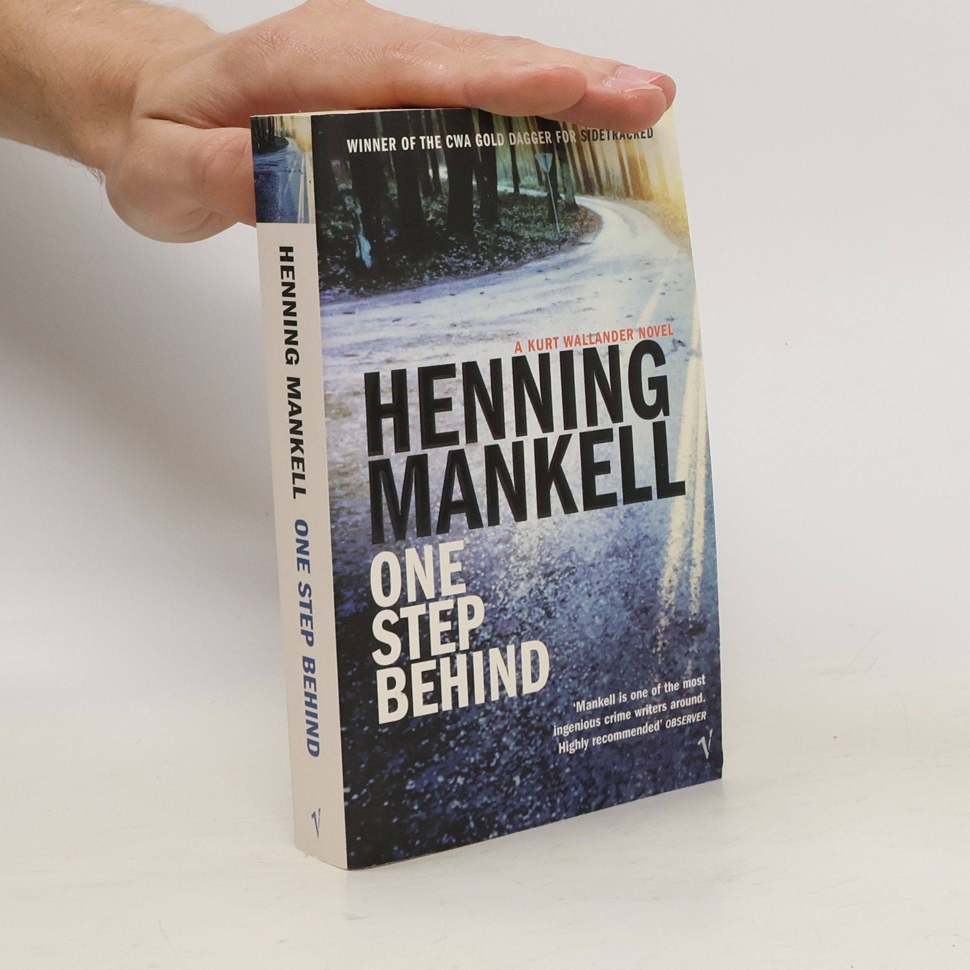 Henning Mankell One Step Behind