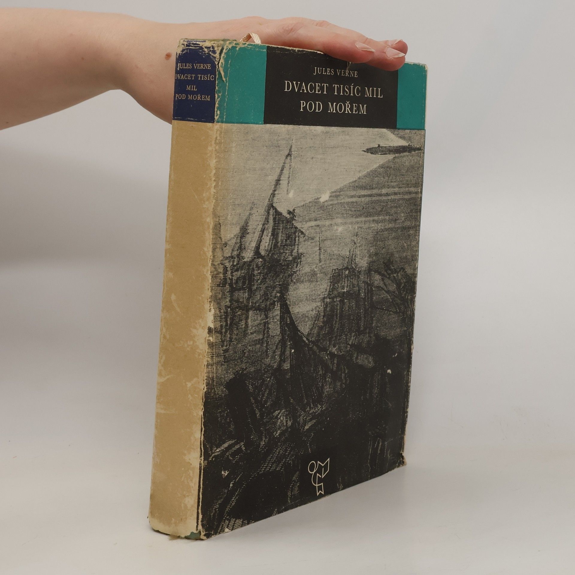 Jules Verne Dvacet tisíc mil pod mořem