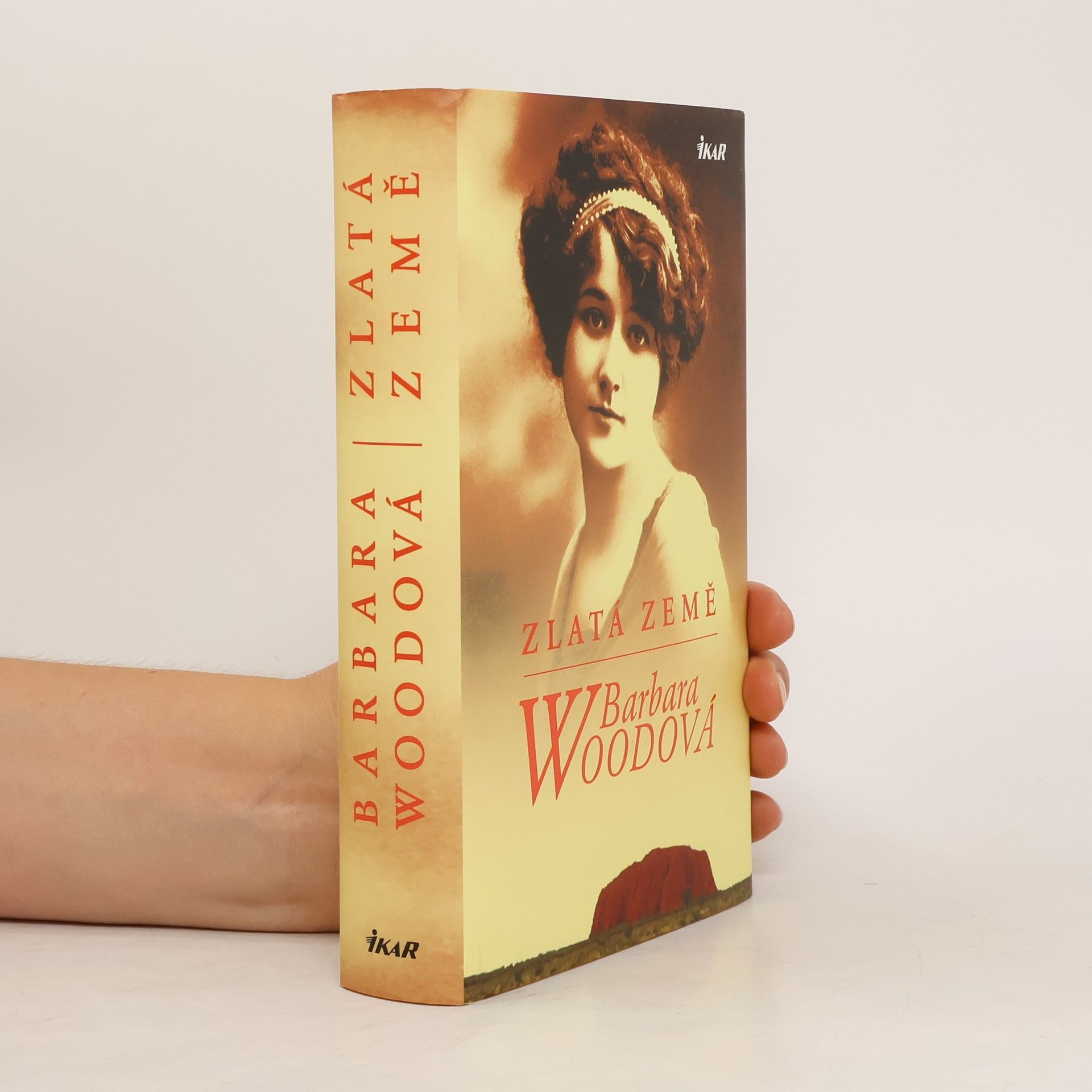 Barbara Wood Zlatá země