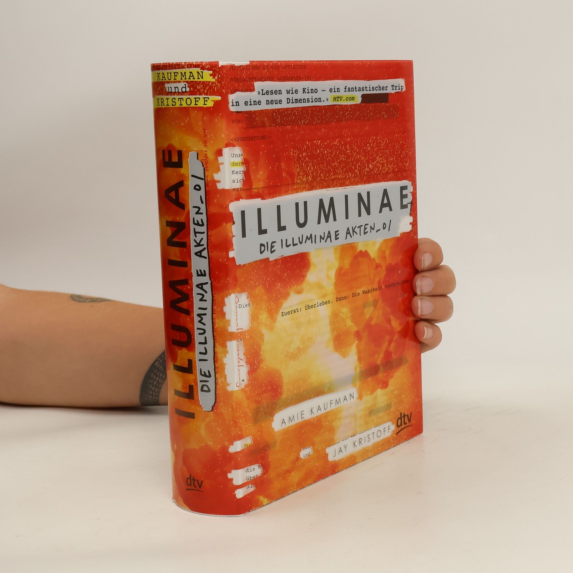 Amie Kaufman Illuminae