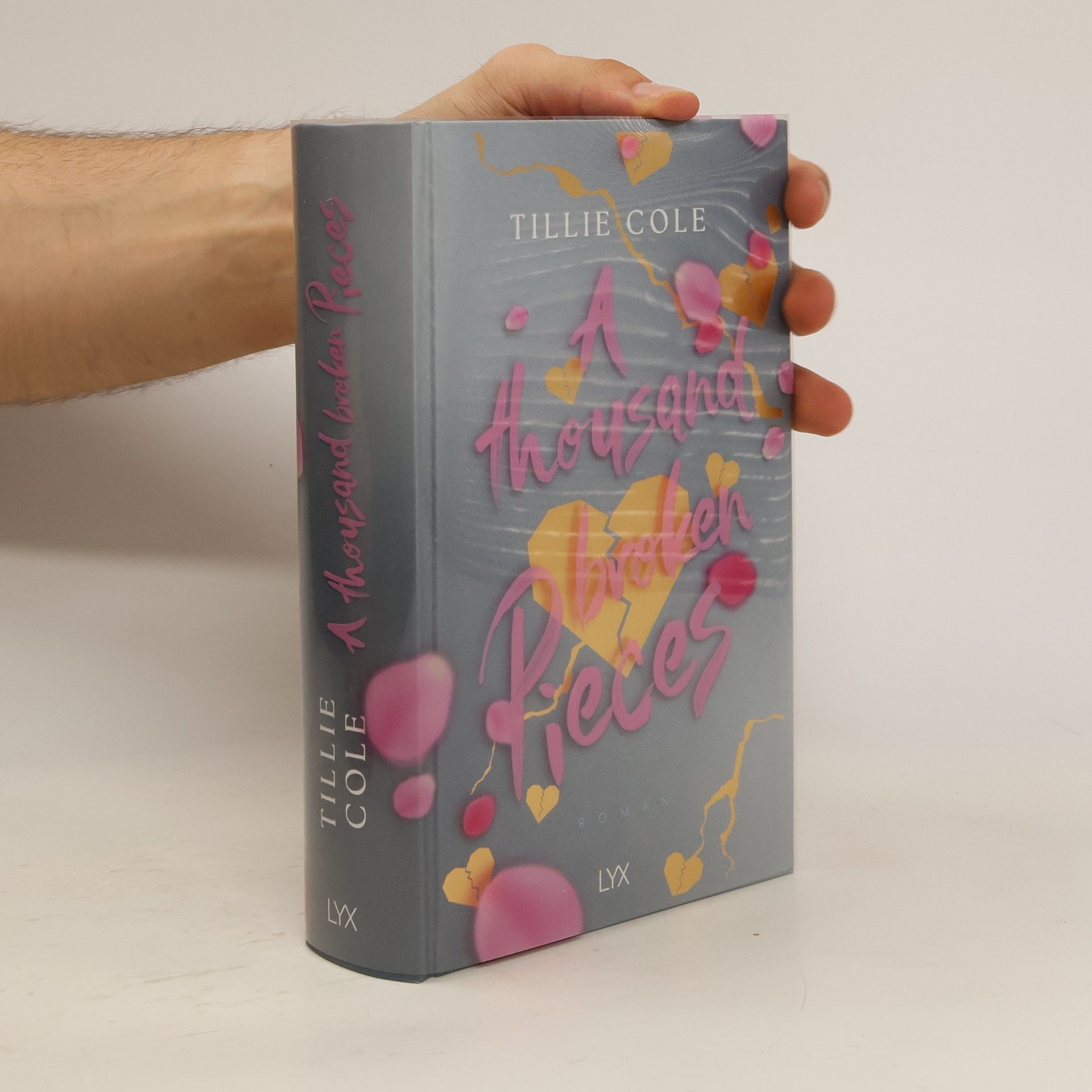 Tillie Cole A Thousand Broken Pieces