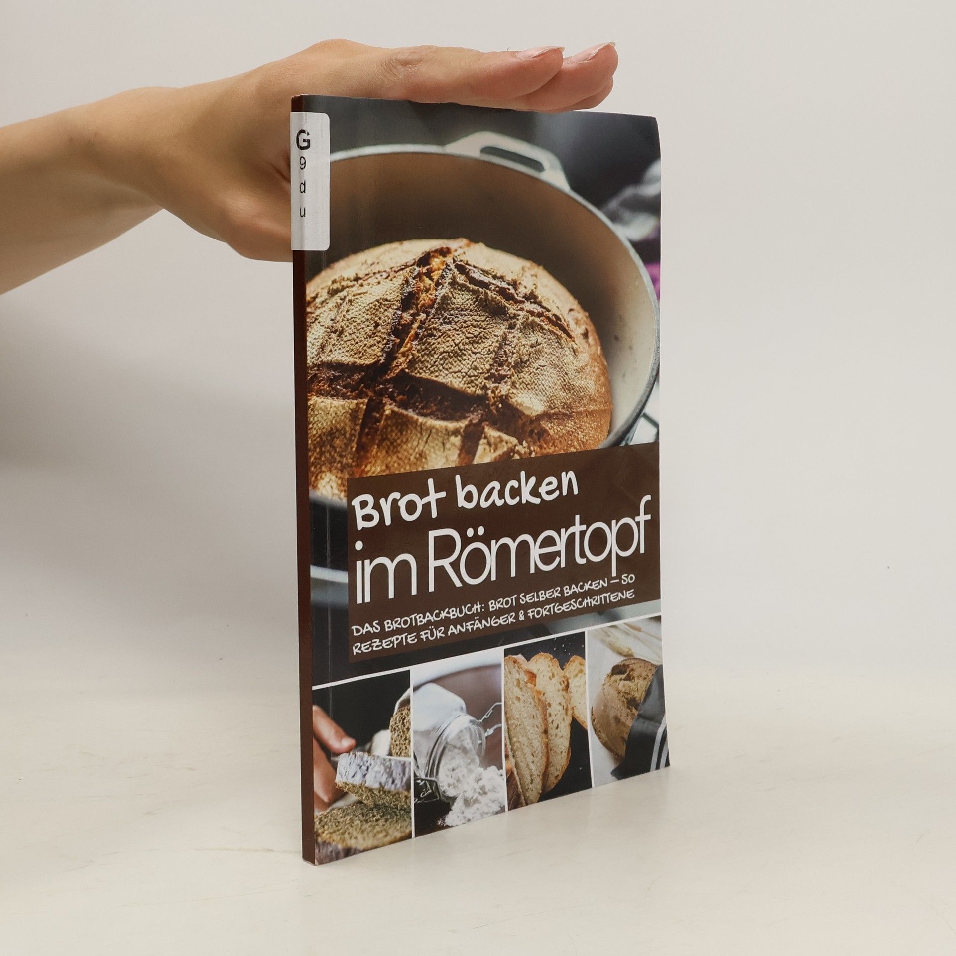 Aléna Ènn Brot Backen Im Römertopf