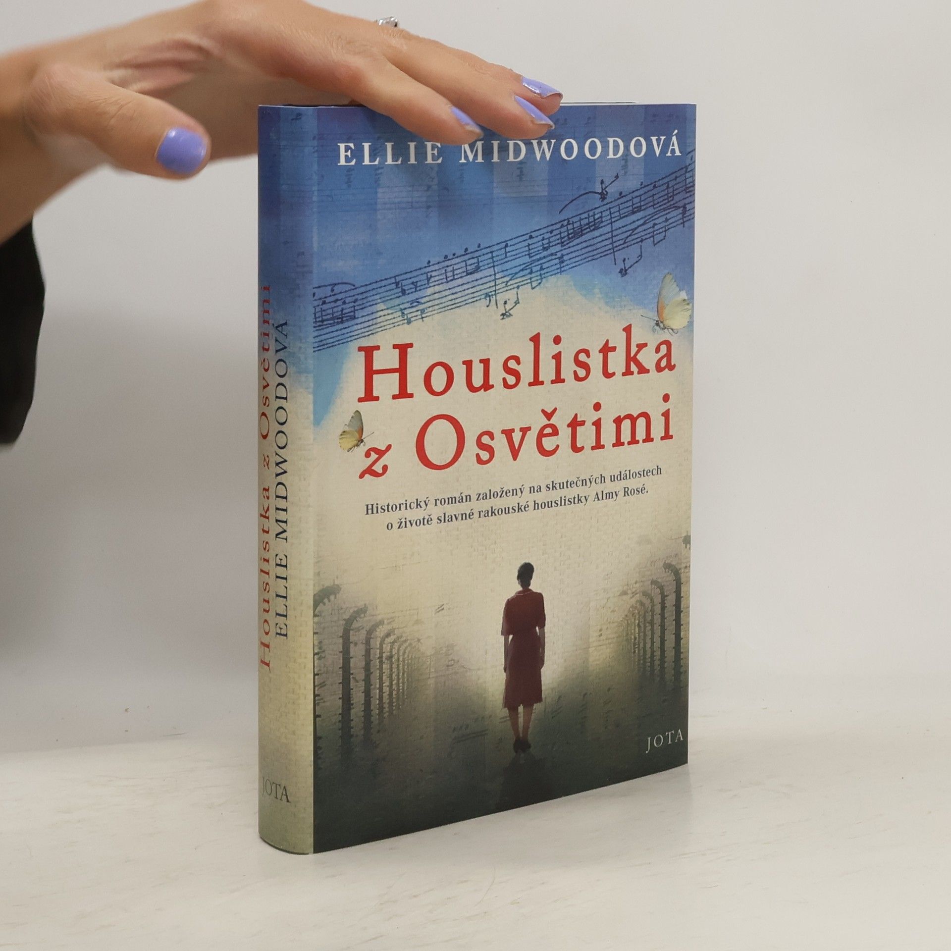 Ellie Midwood Houslistka z Osvětimi