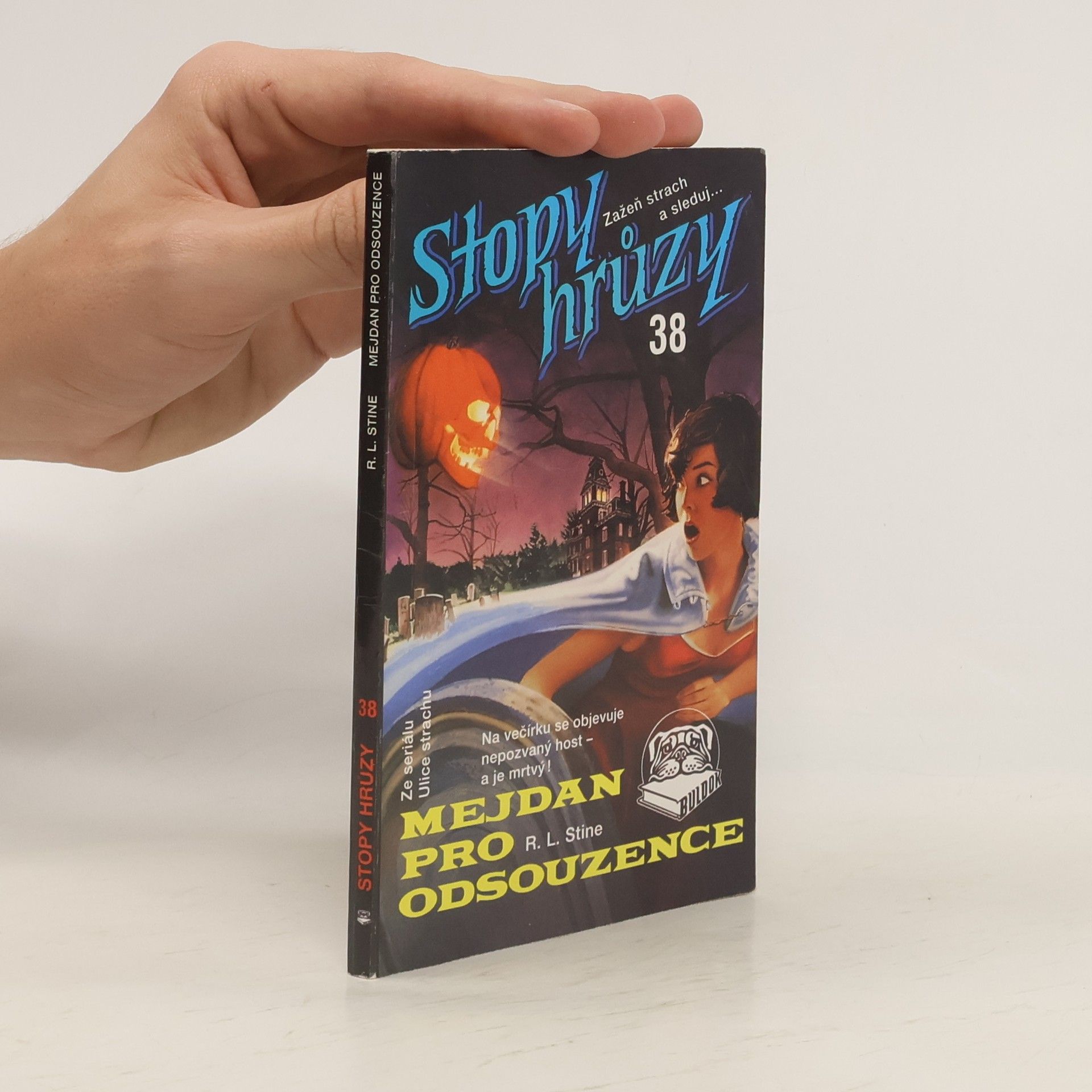 R. L. Stine Mejdan pro odsouzence. Stopy hrůzy 38
