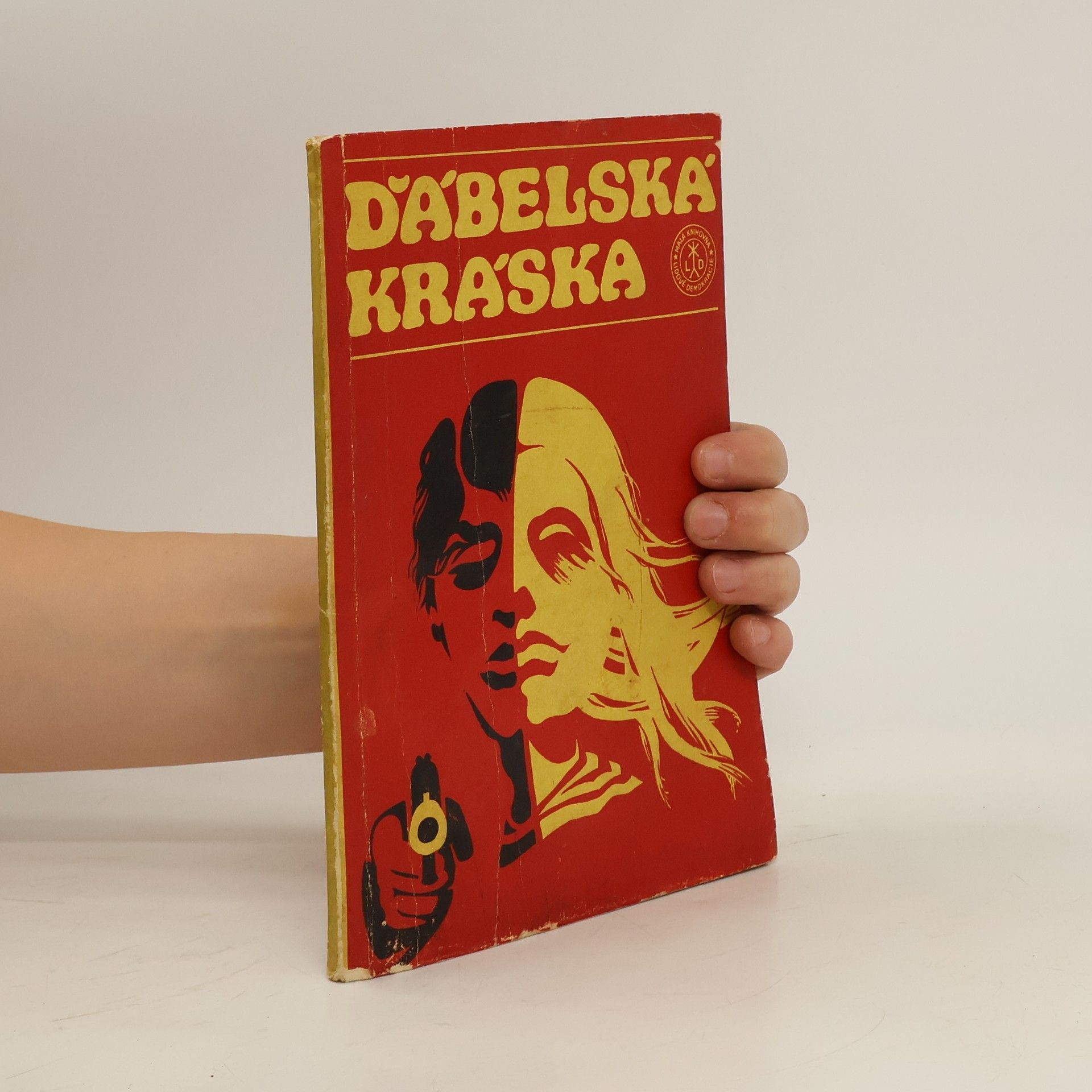 Joan Fleming Ďábelská kráska