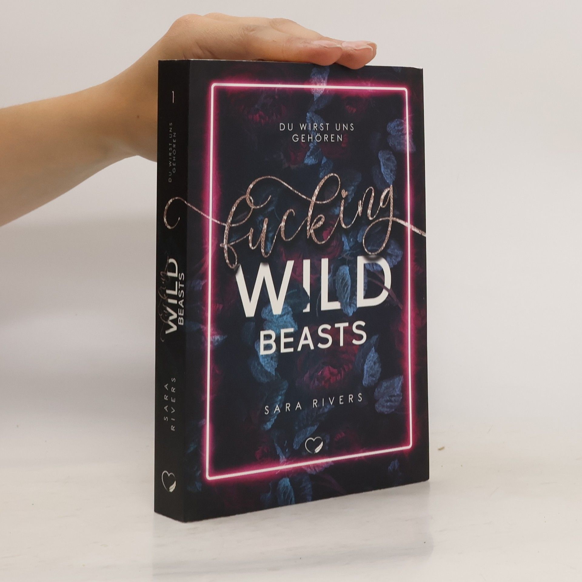 Sara Rivers Fucking Wild Beasts. Du wirst uns gehören