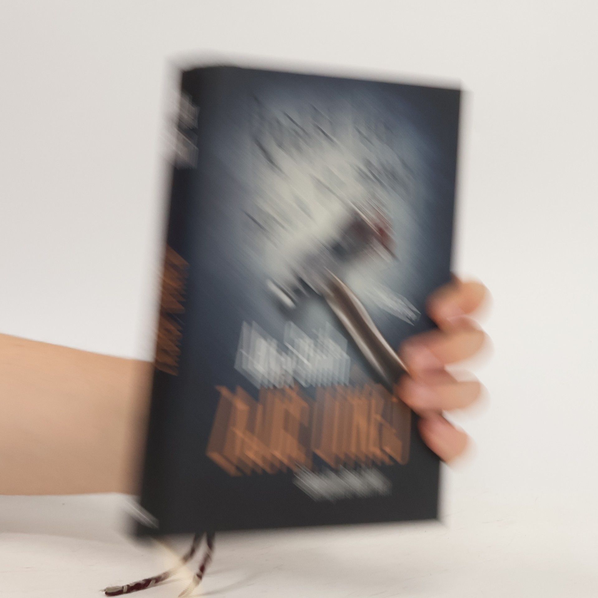 Alžběta Komrsková Zajíci, utíkej