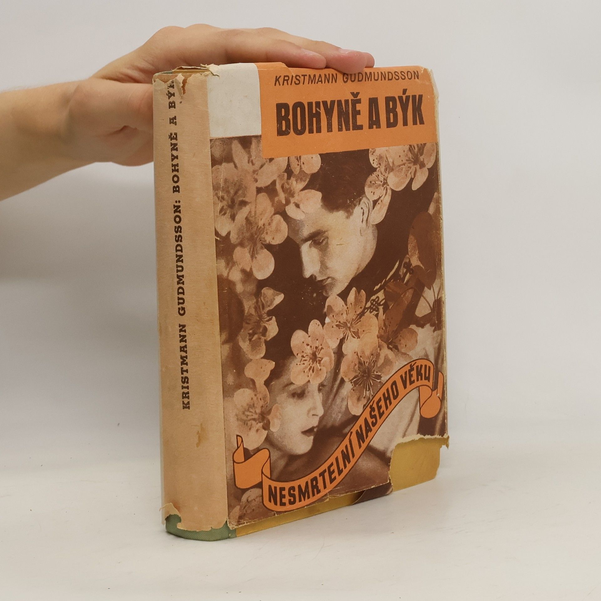 Kristmann Gudmundsson Bohyně a býk