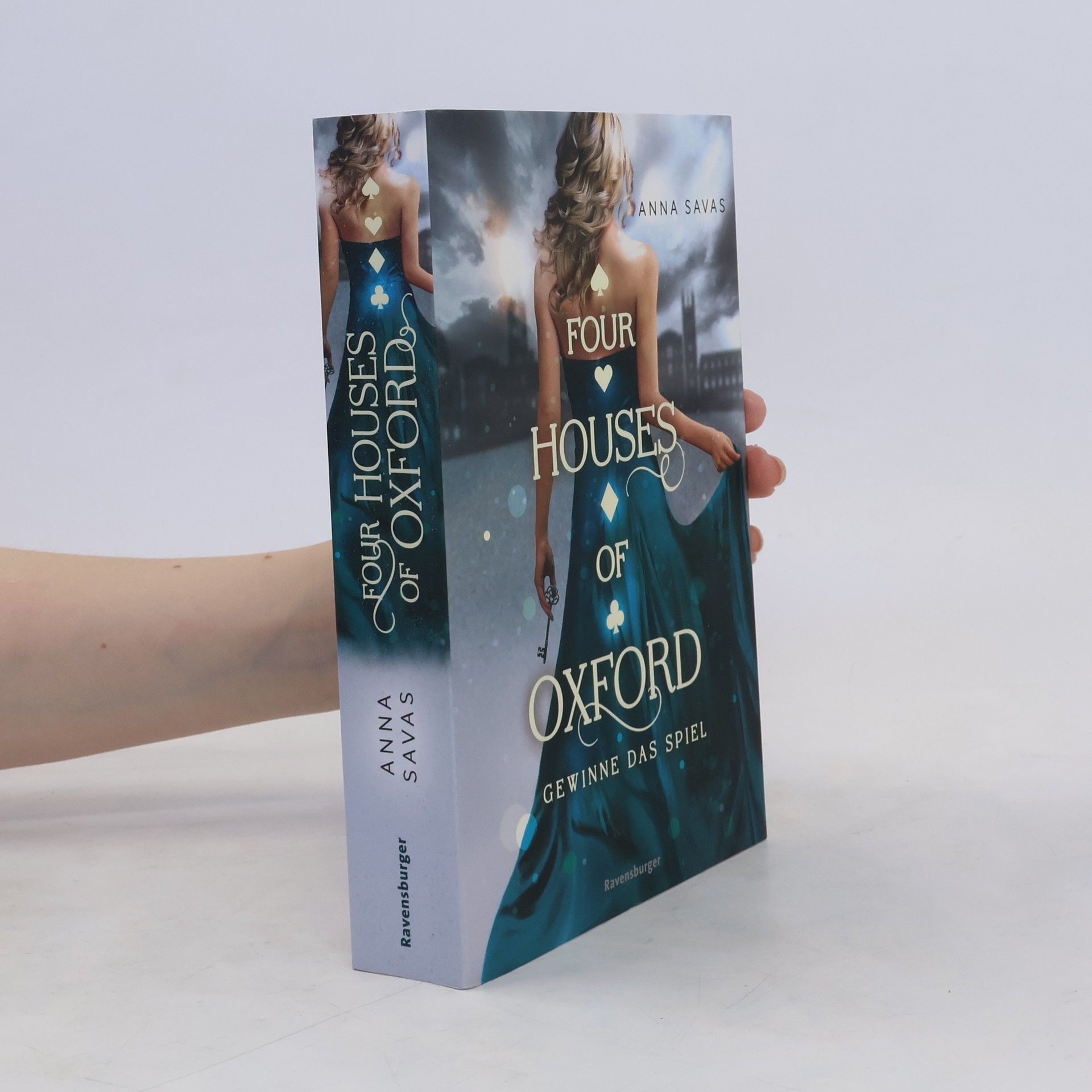 Anna Savas Four Houses of Oxford, Band 2: Gewinne das Spiel