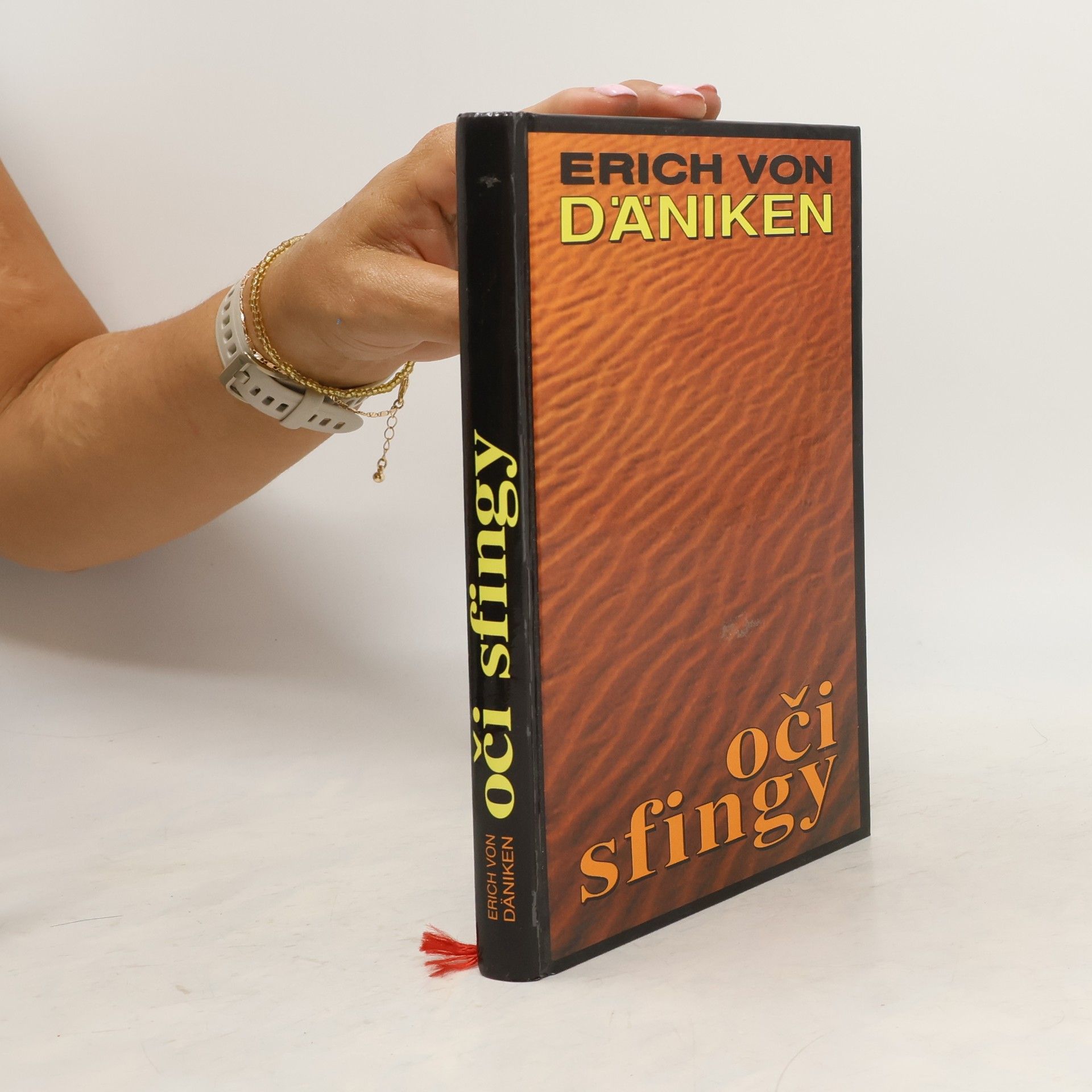 Erich von Däniken Oči sfingy