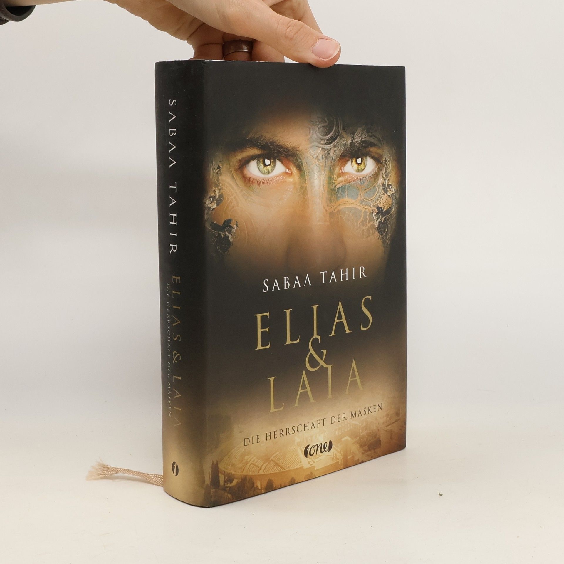 Sabaa Tahir Elias & Laia