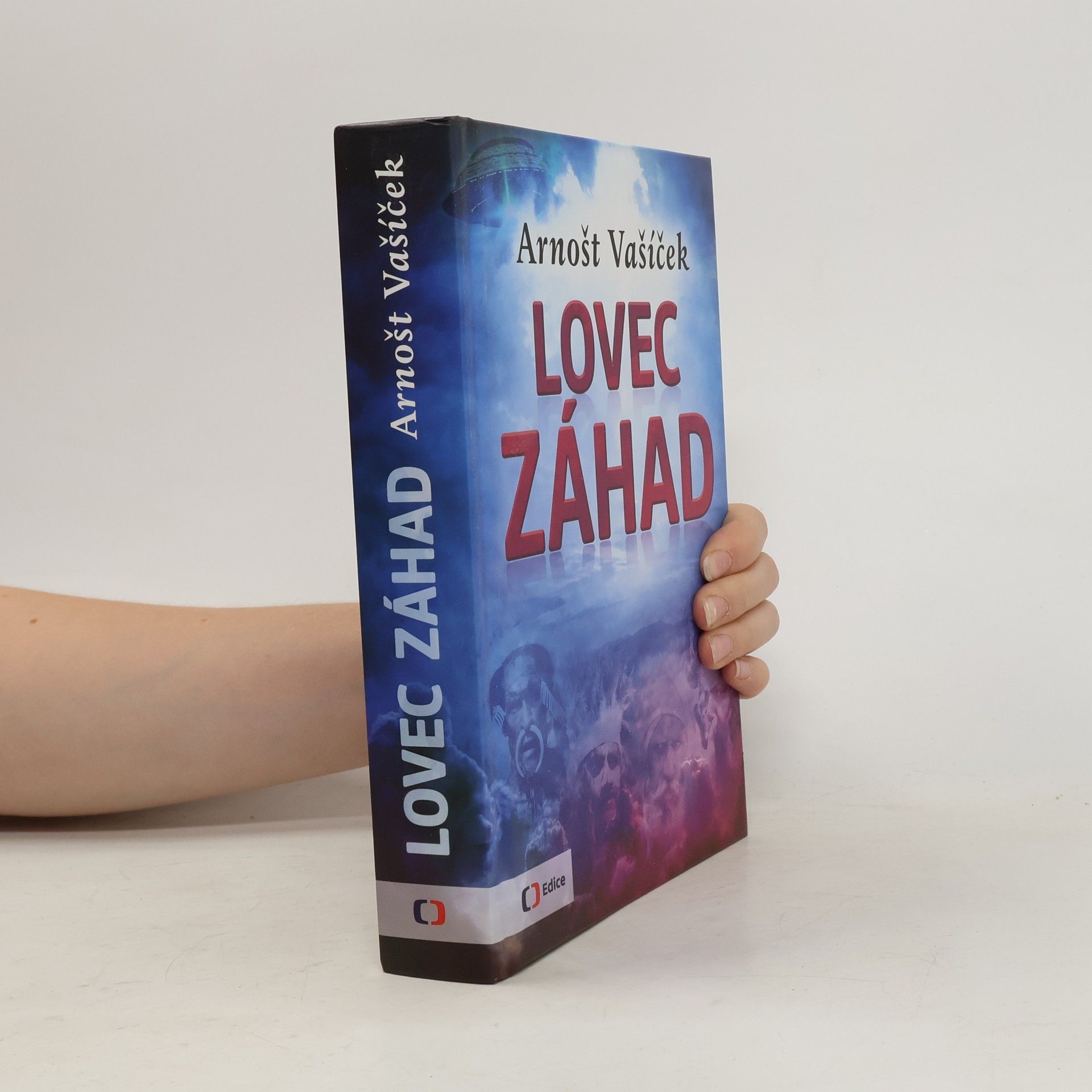 Arnošt Vašíček Lovec záhad