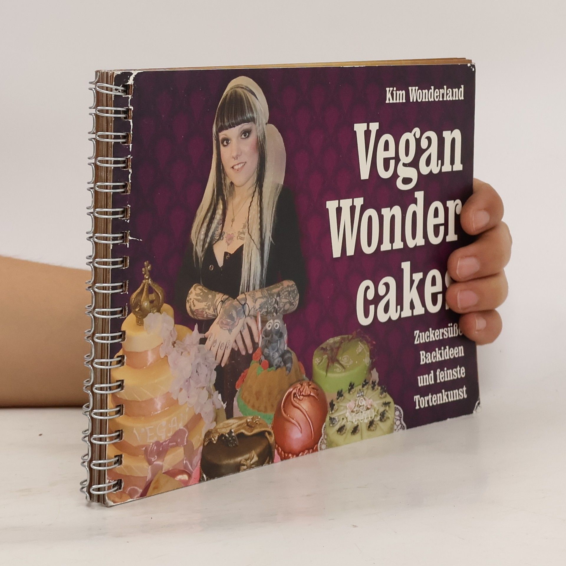 Kim Wonderland Vegan Wondercakes