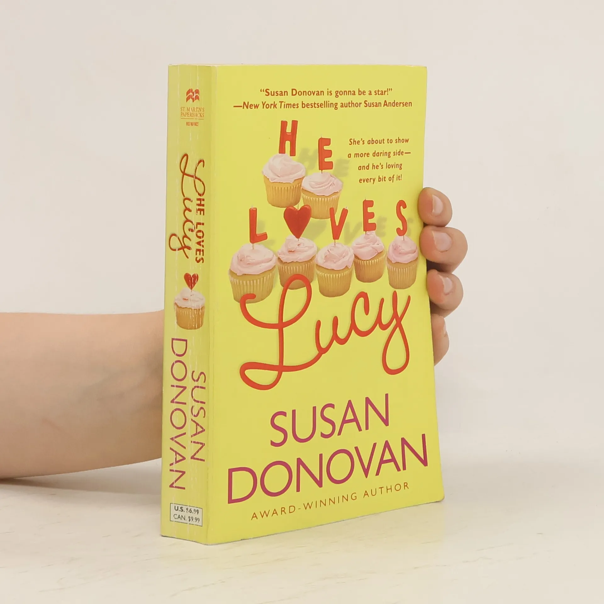 He Loves Lucy | Book | Paperback | Susan Donovan | EN