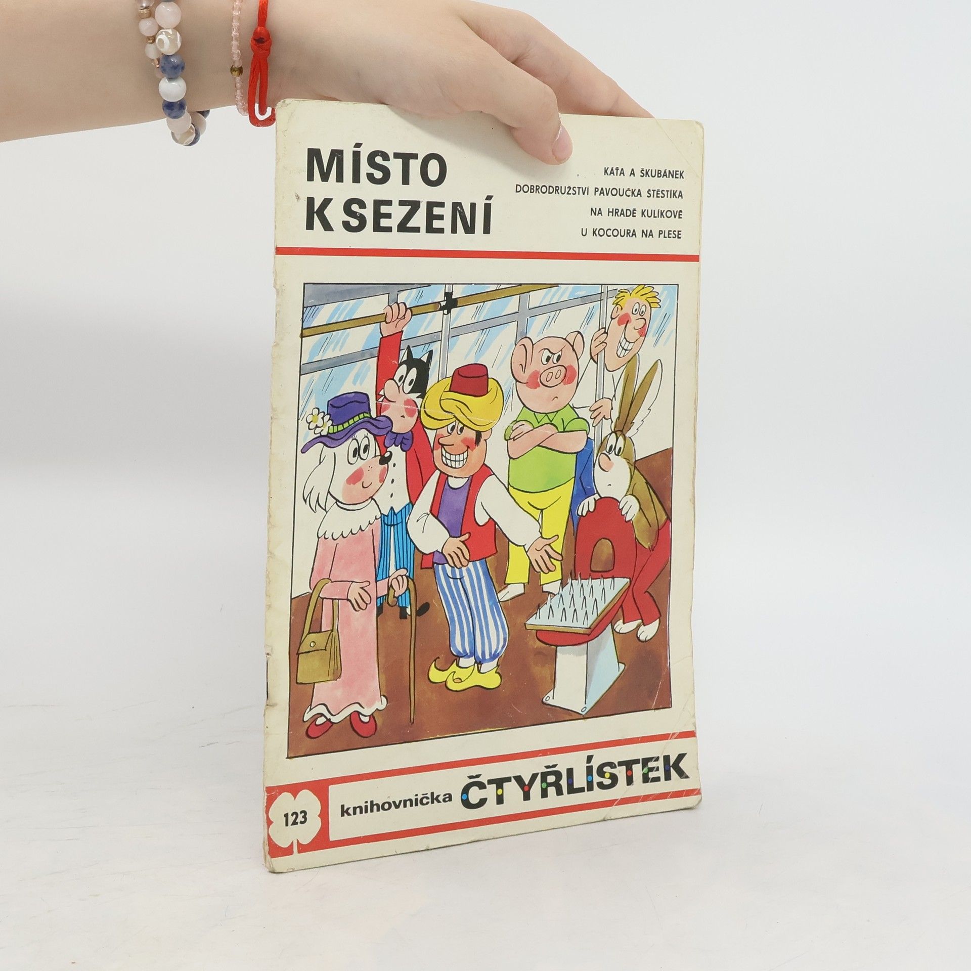 Ljuba Štíplová Čtyřlístek 123. Místo k sezení