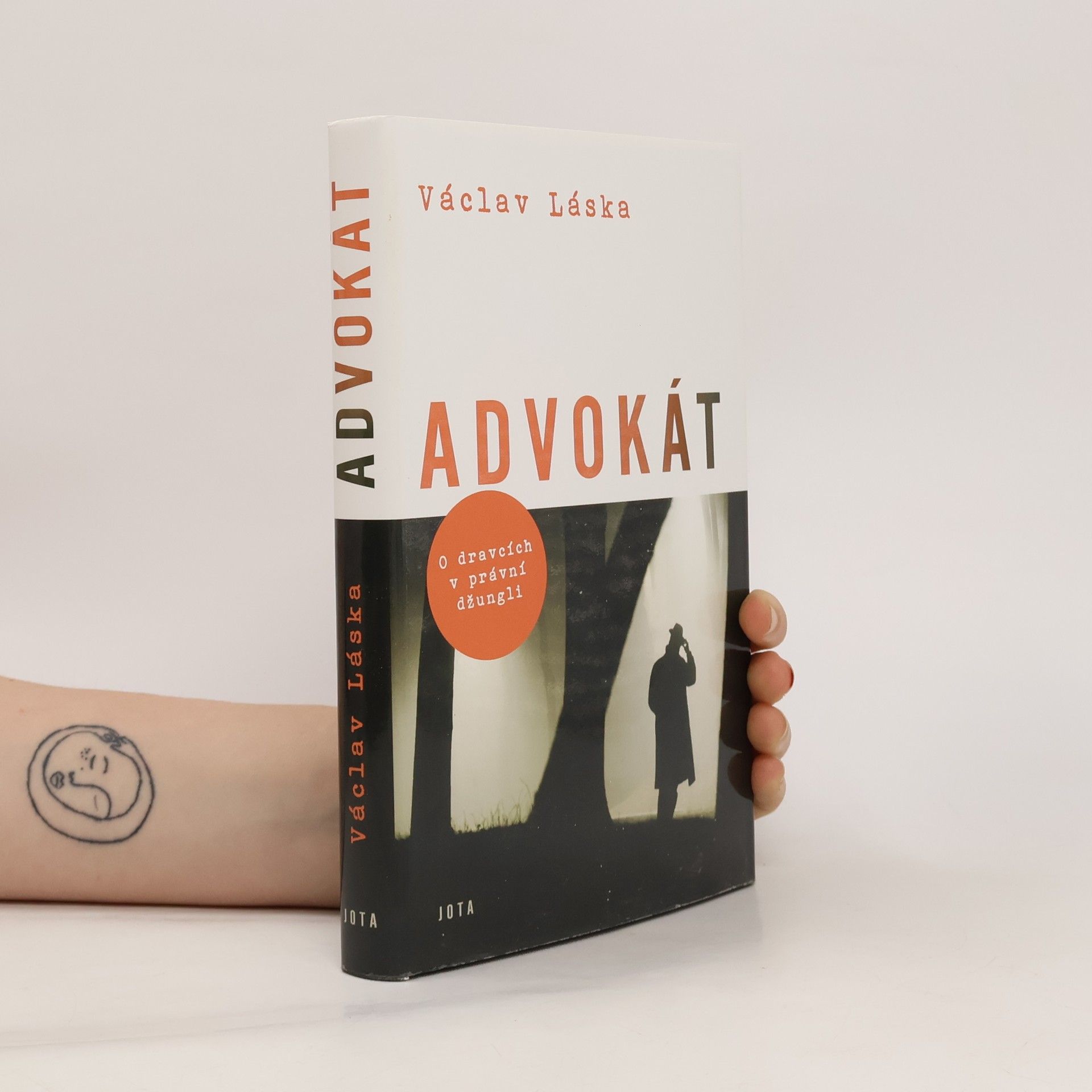 Václav Láska Advokát. O dravcích v právní džungli