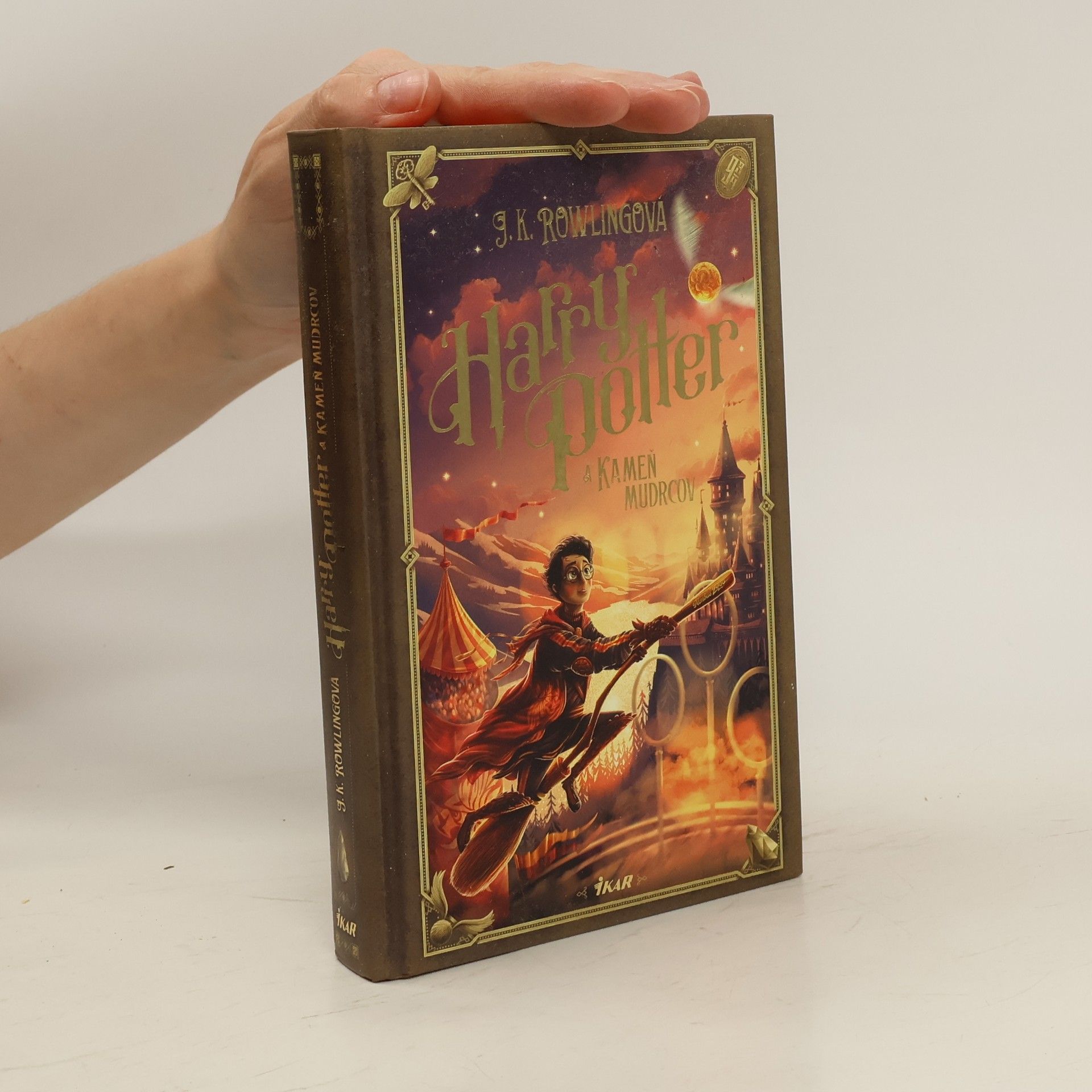 Joanne K. Rowlingová Harry Potter a Kameň mudrcov (farebná oriezka)
