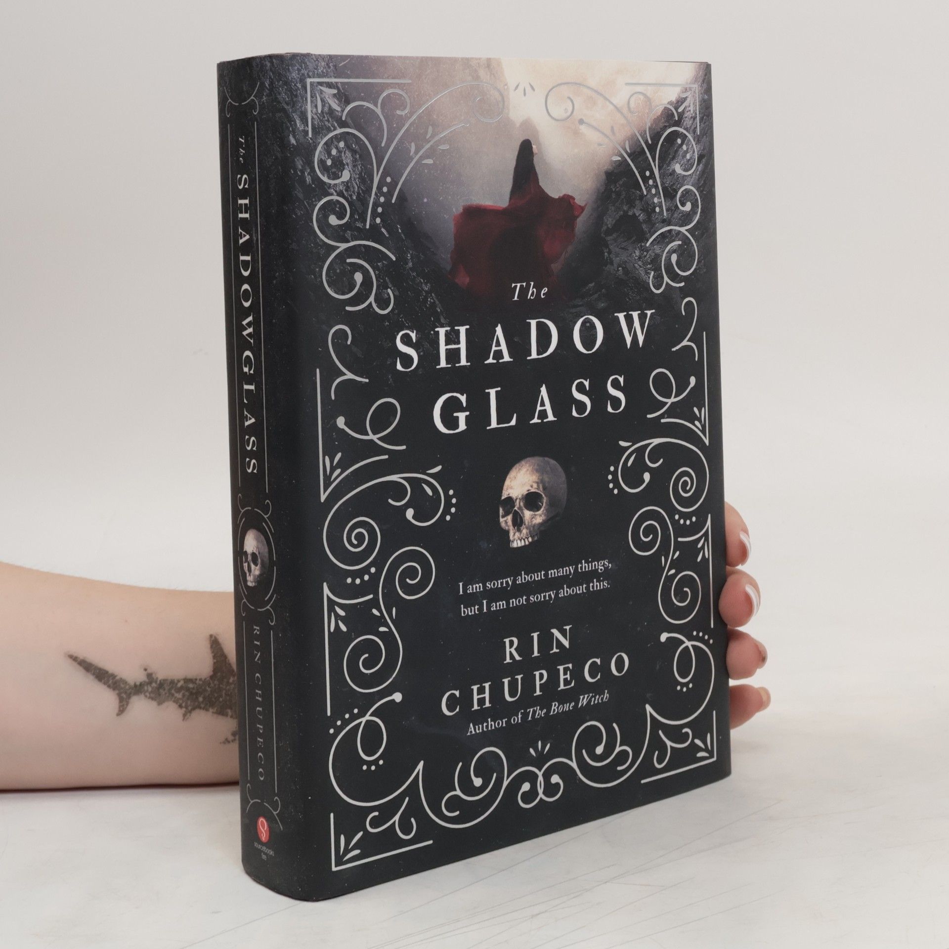 Rin Chupeco The Shadowglass