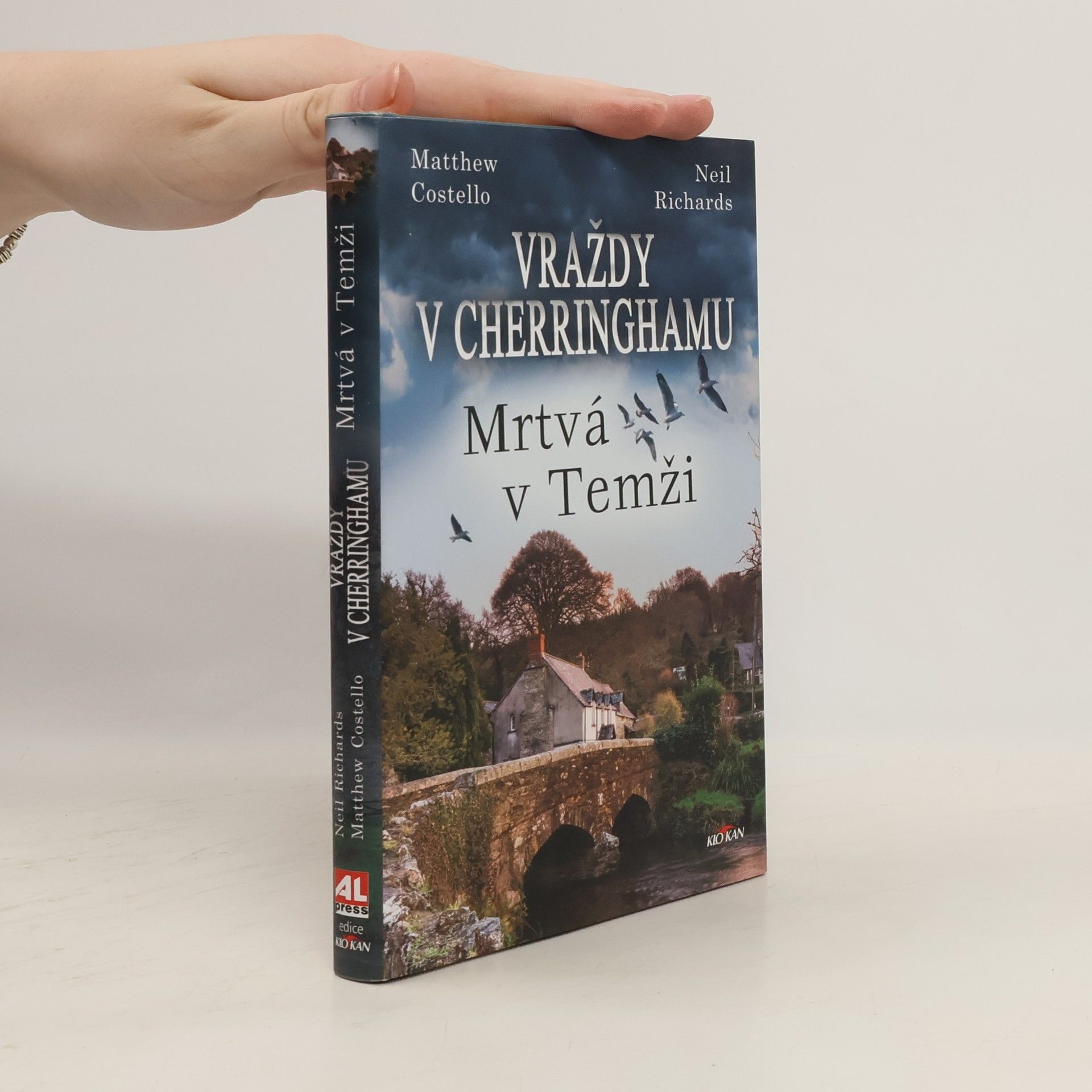 Matthew J. Costello Mrtvá v Temži