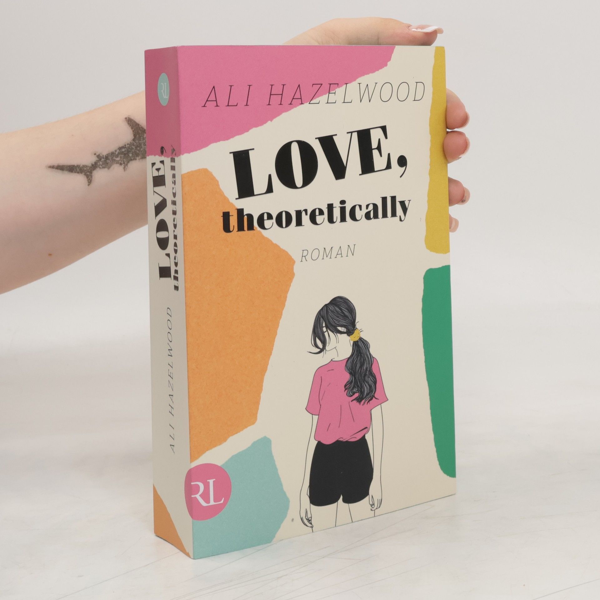 Ali Hazelwood Love, theoretically