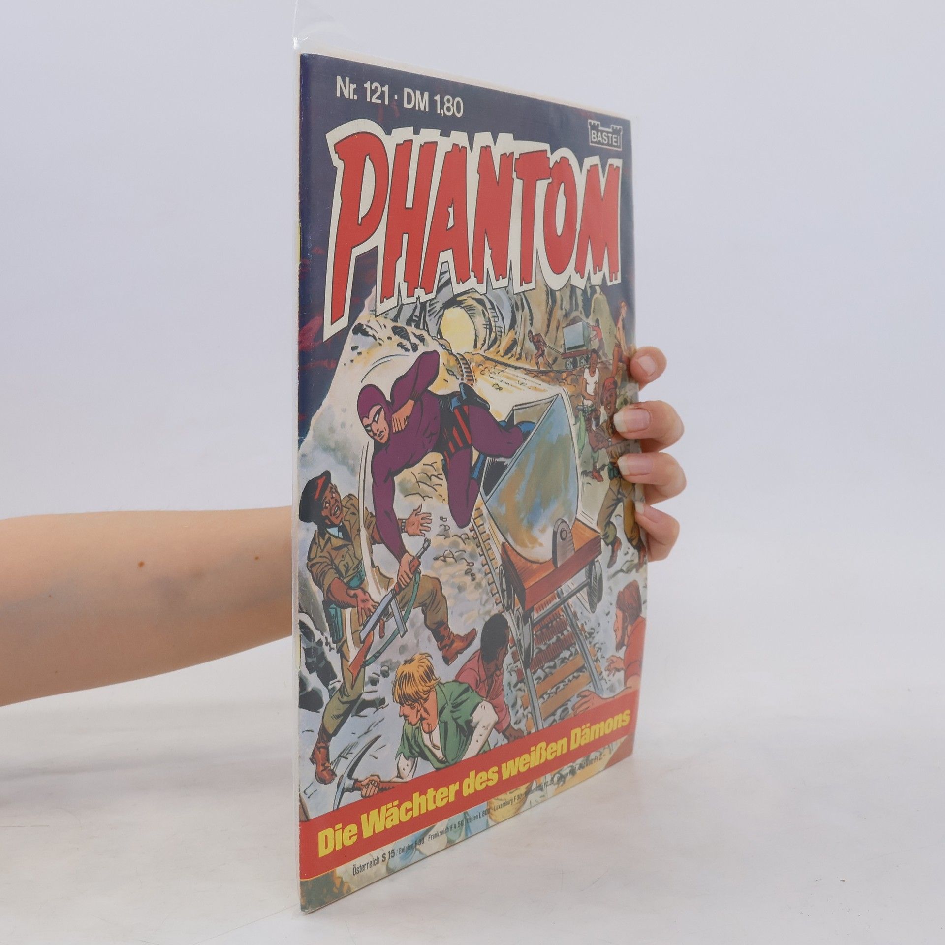 kolektiv Phantom 121
