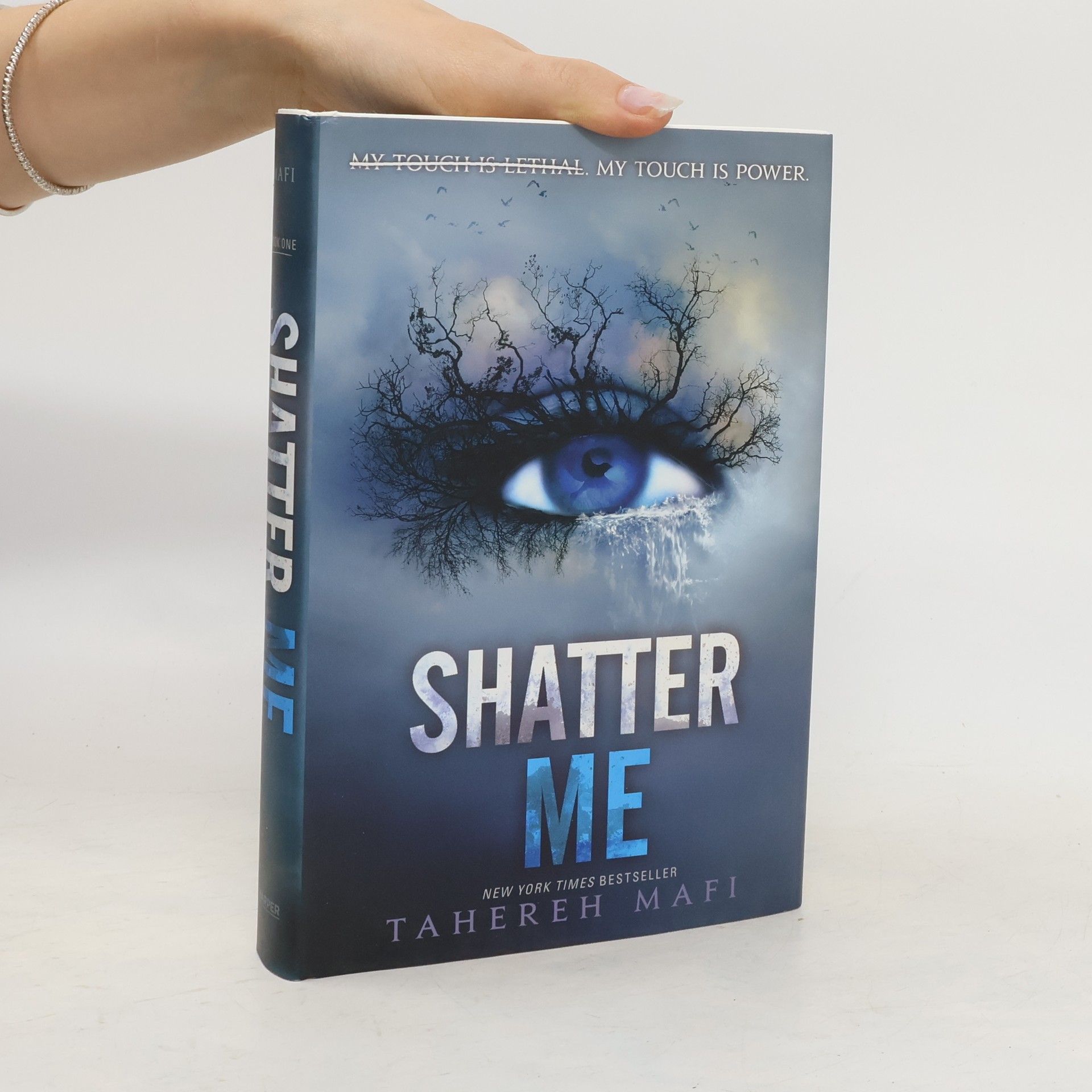 Tahereh Mafi Shatter Me
