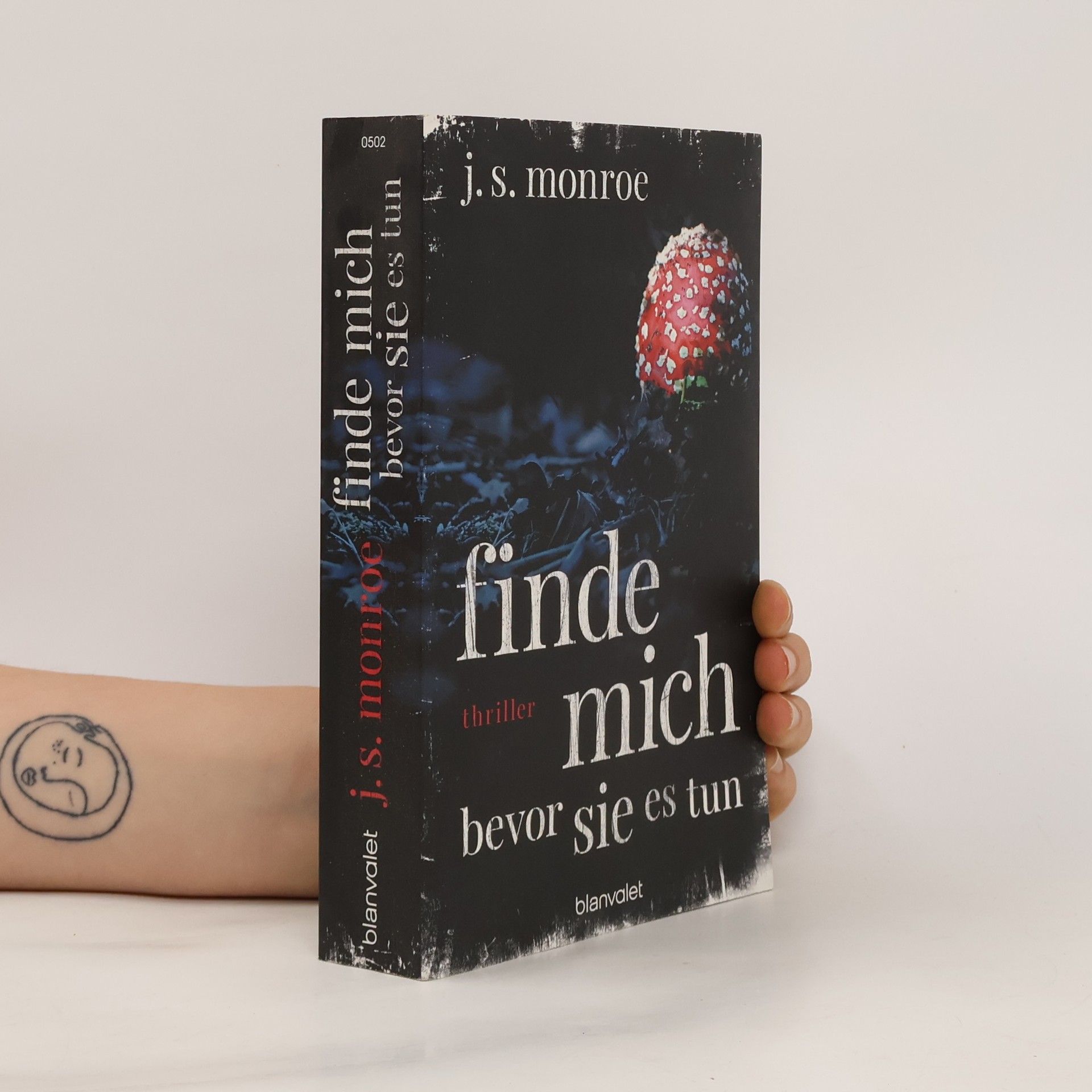 J.S. Monroe Finde mich. Bevor sie es tun