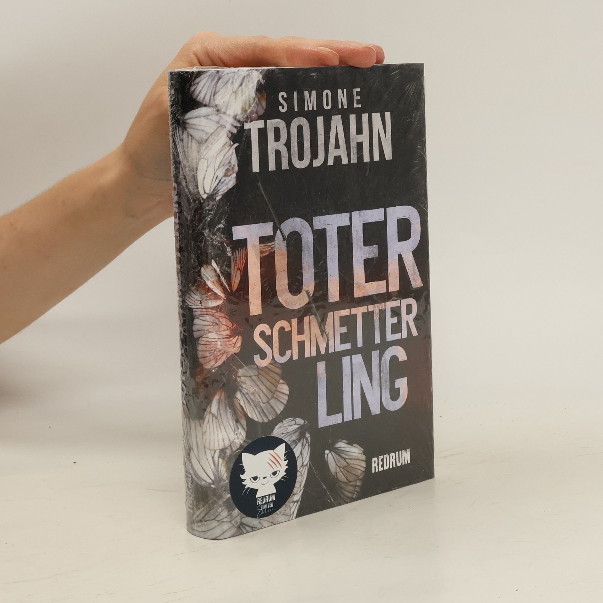 Simone Trojahn Toter Schmetterling