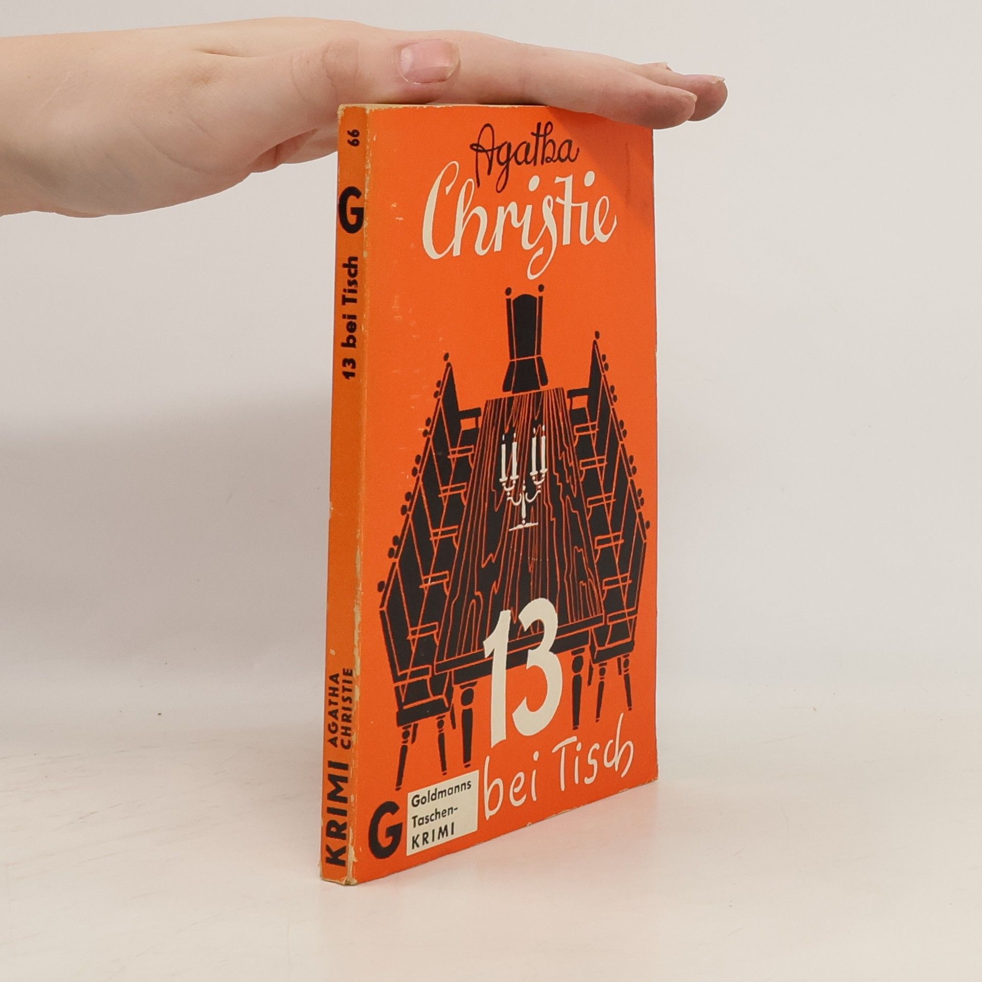Aghata Christie 13 bei Tisch