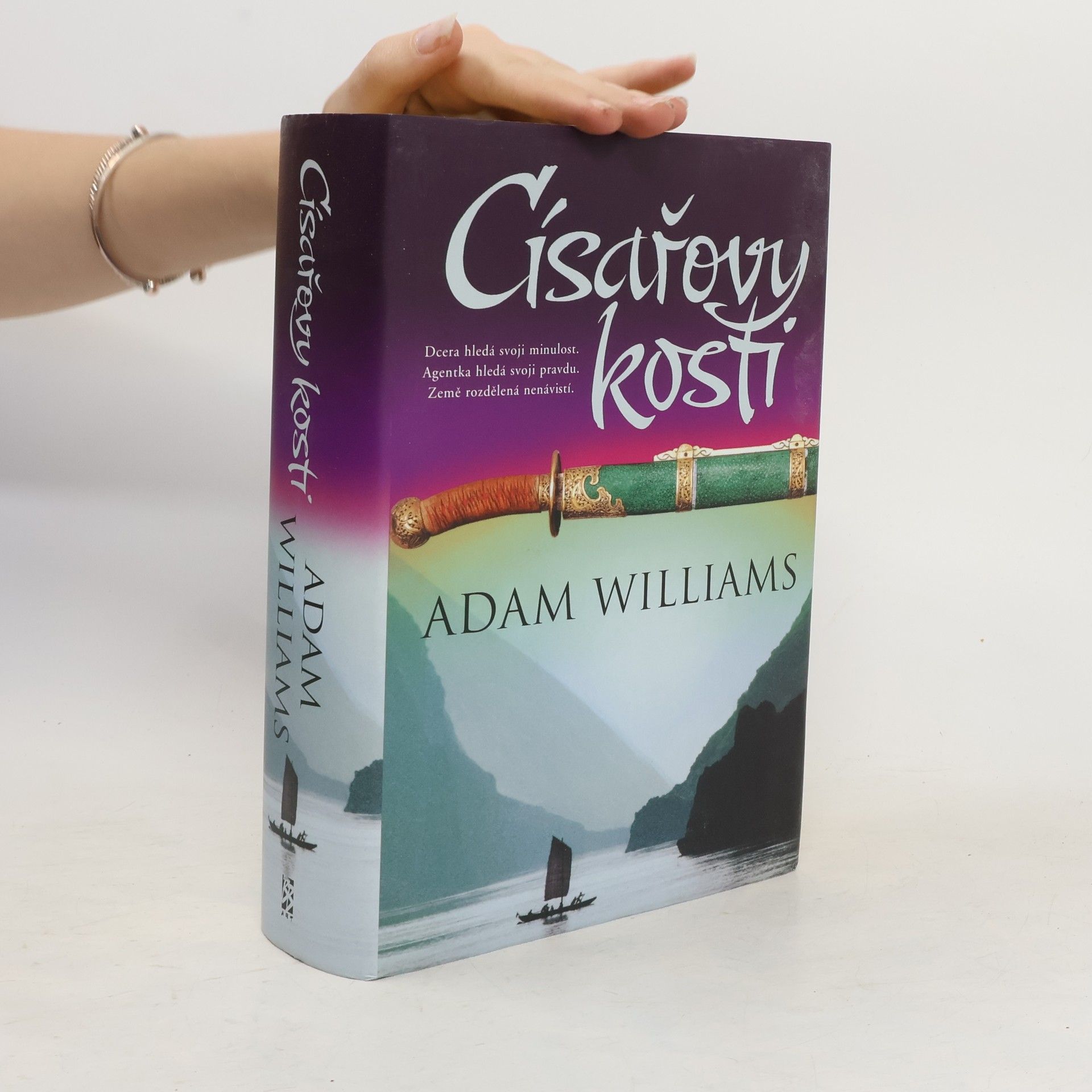 Adam Williams Císařovy kosti