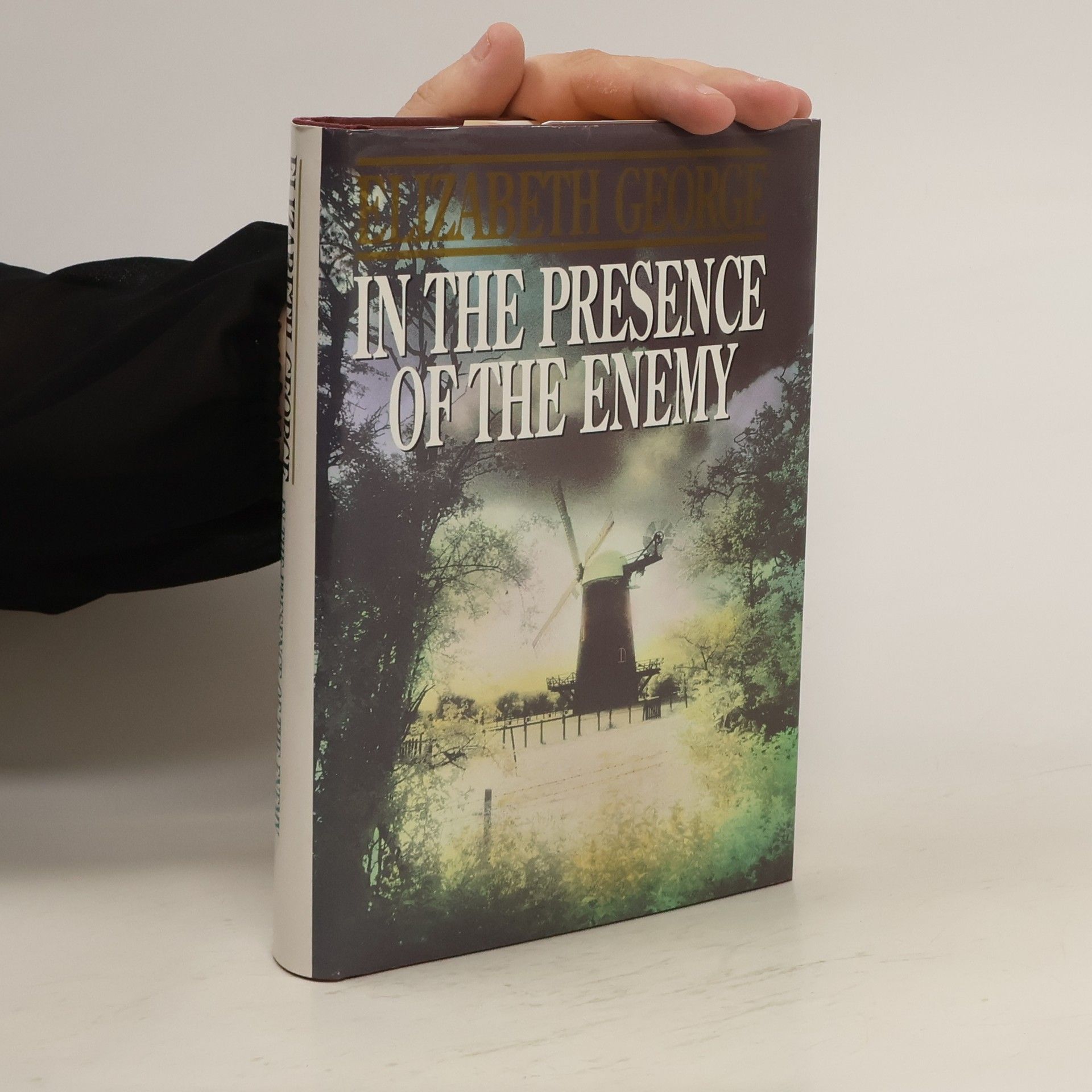 Elizabeth George In the Presence of the Enemy