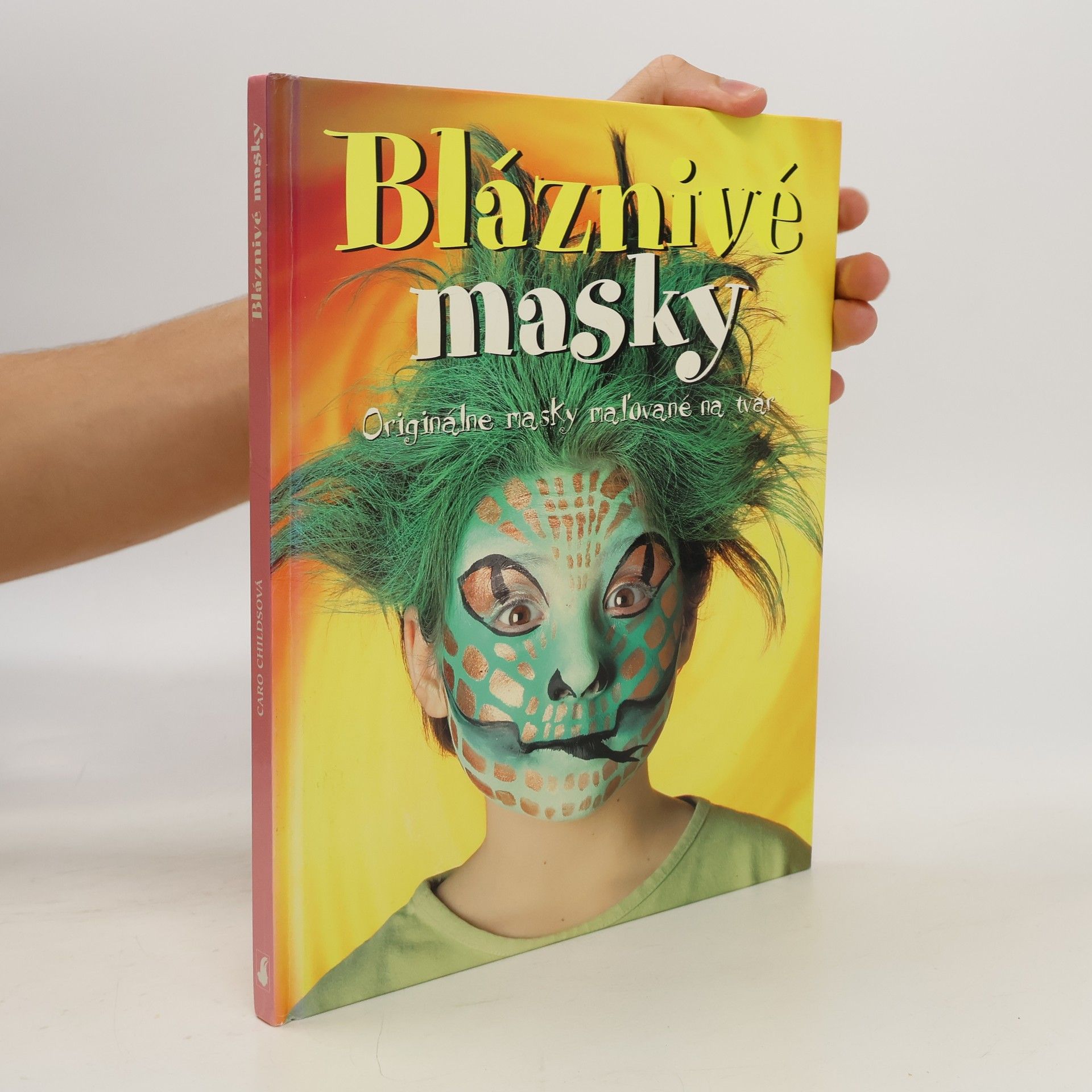 Caro Childs Bláznivé masky